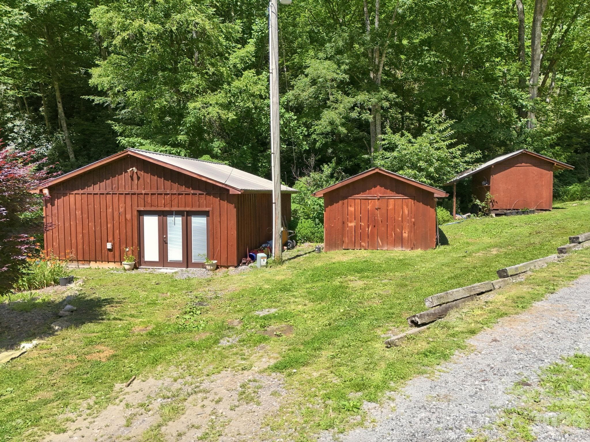 Single Family Residence at 1005 Smith Creek Road, Mars Hill, photo 12 of 45
