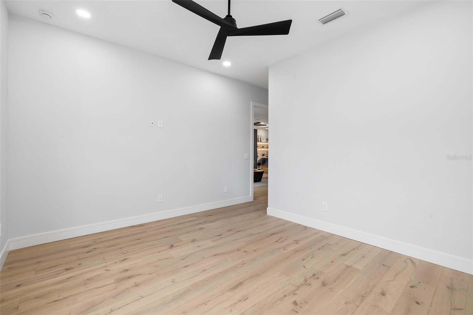 Single Family Residence at 4709 W ESTRELLA ST, TAMPA, photo 72 of 92