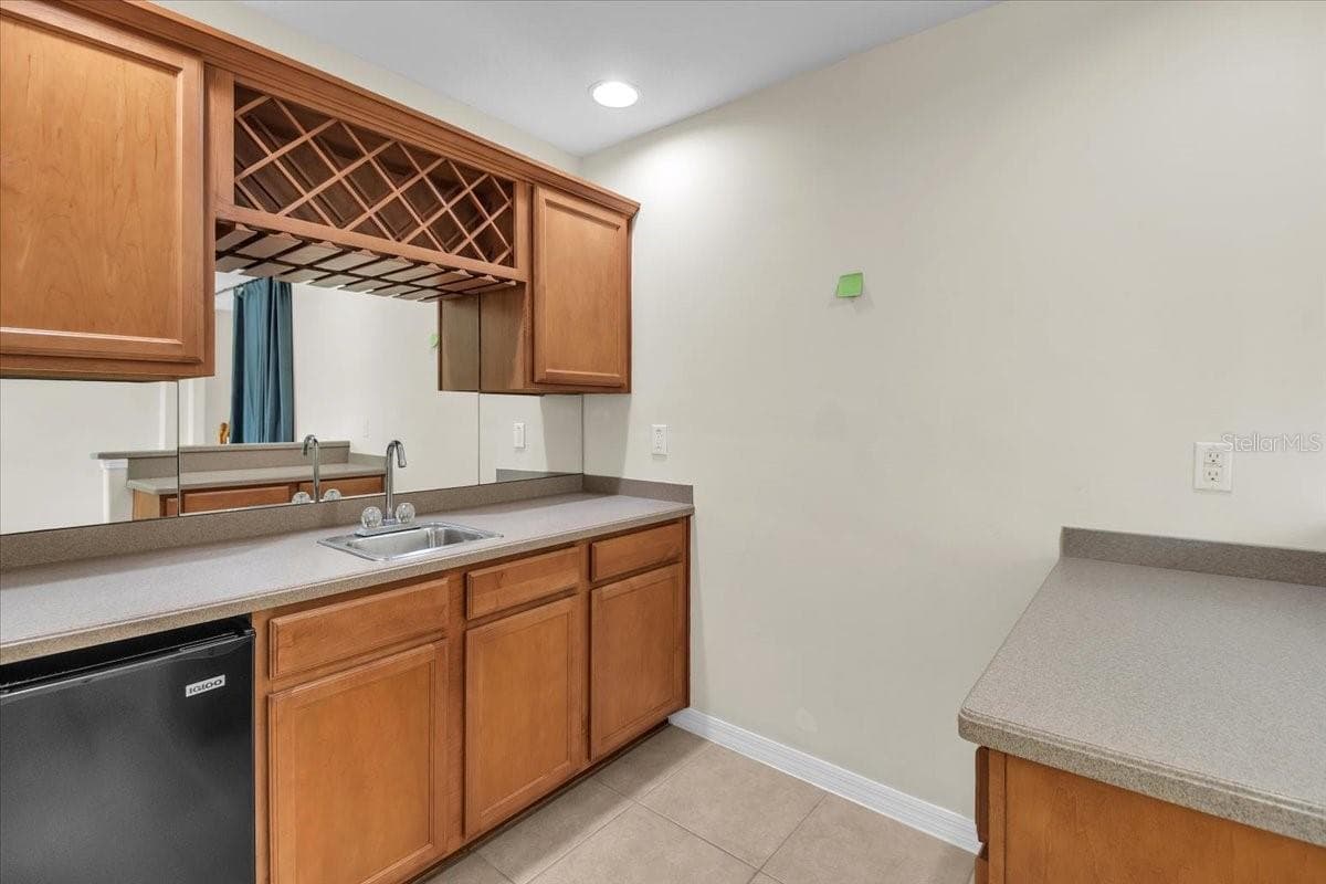 Wet Bar - 4336 SPINNAKER COVE LN, TAMPA