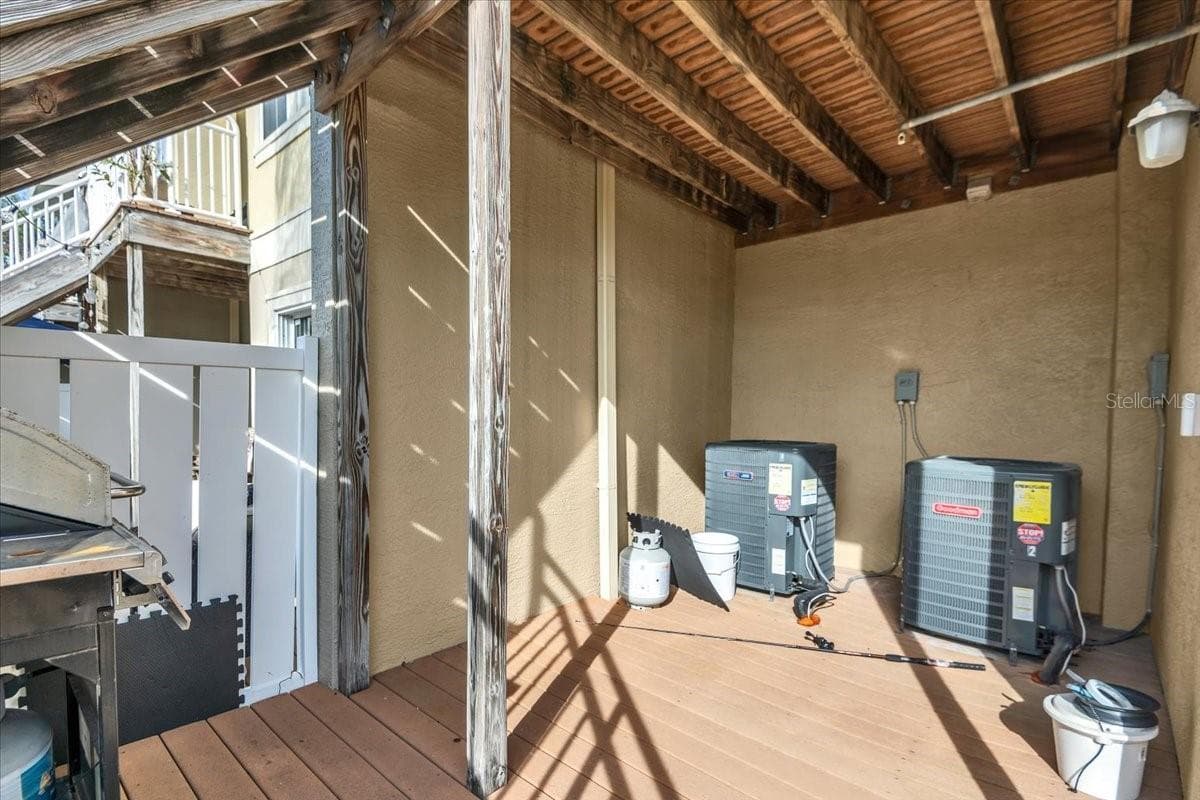 Deck - 4336 SPINNAKER COVE LN, TAMPA