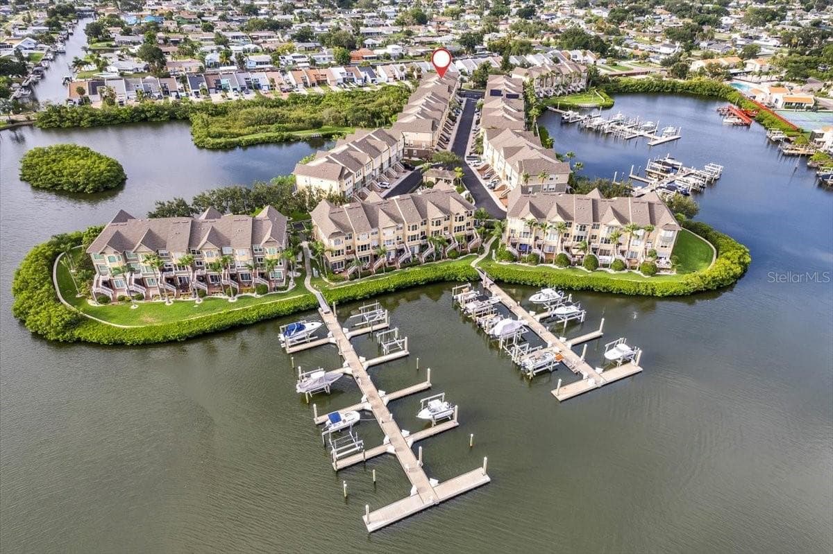Townhouse at 4336 SPINNAKER COVE LN, TAMPA, photo 56 of 59