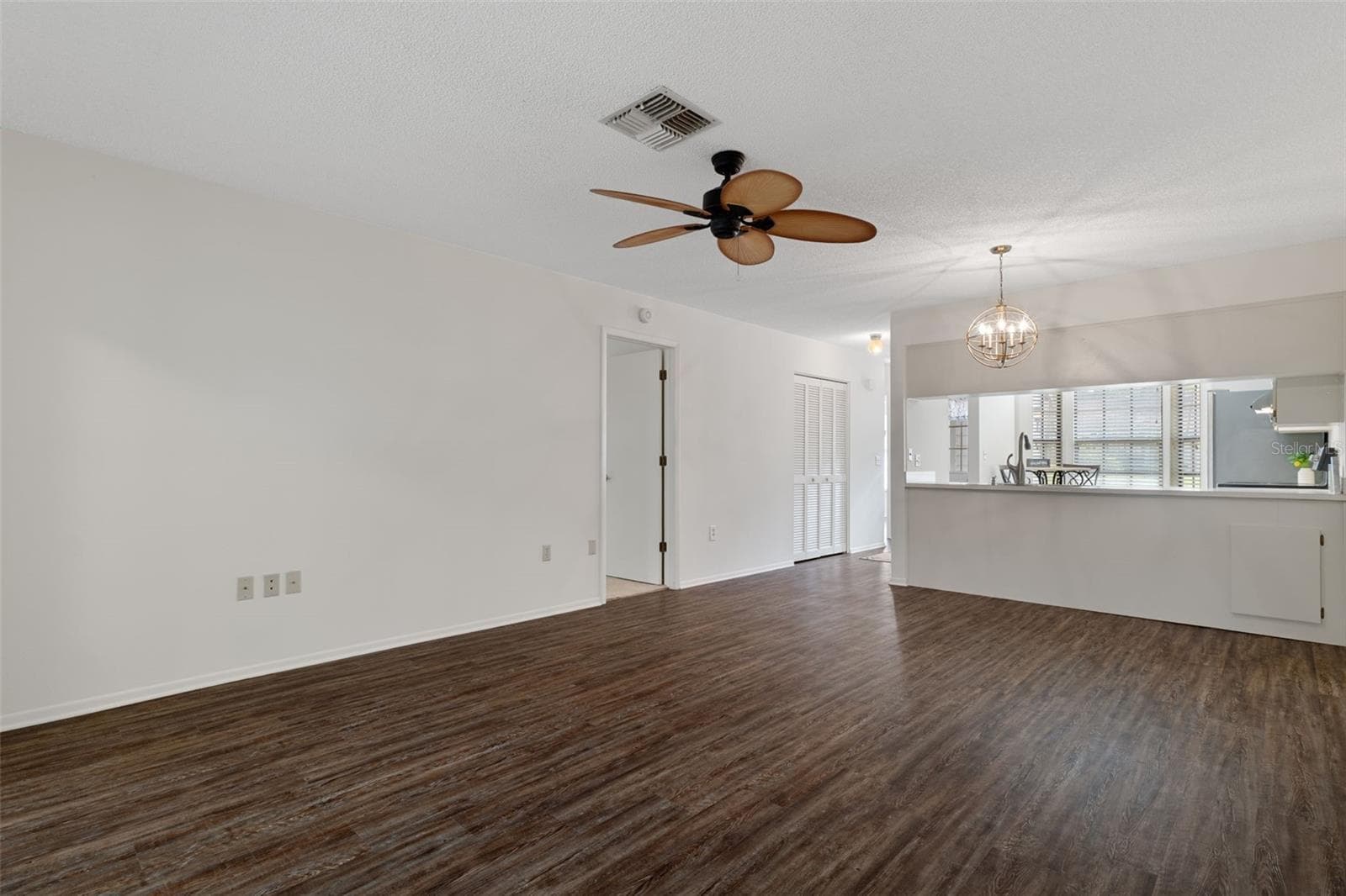 Living room view four - 2102 FORESTER WAY, SPRING HILL