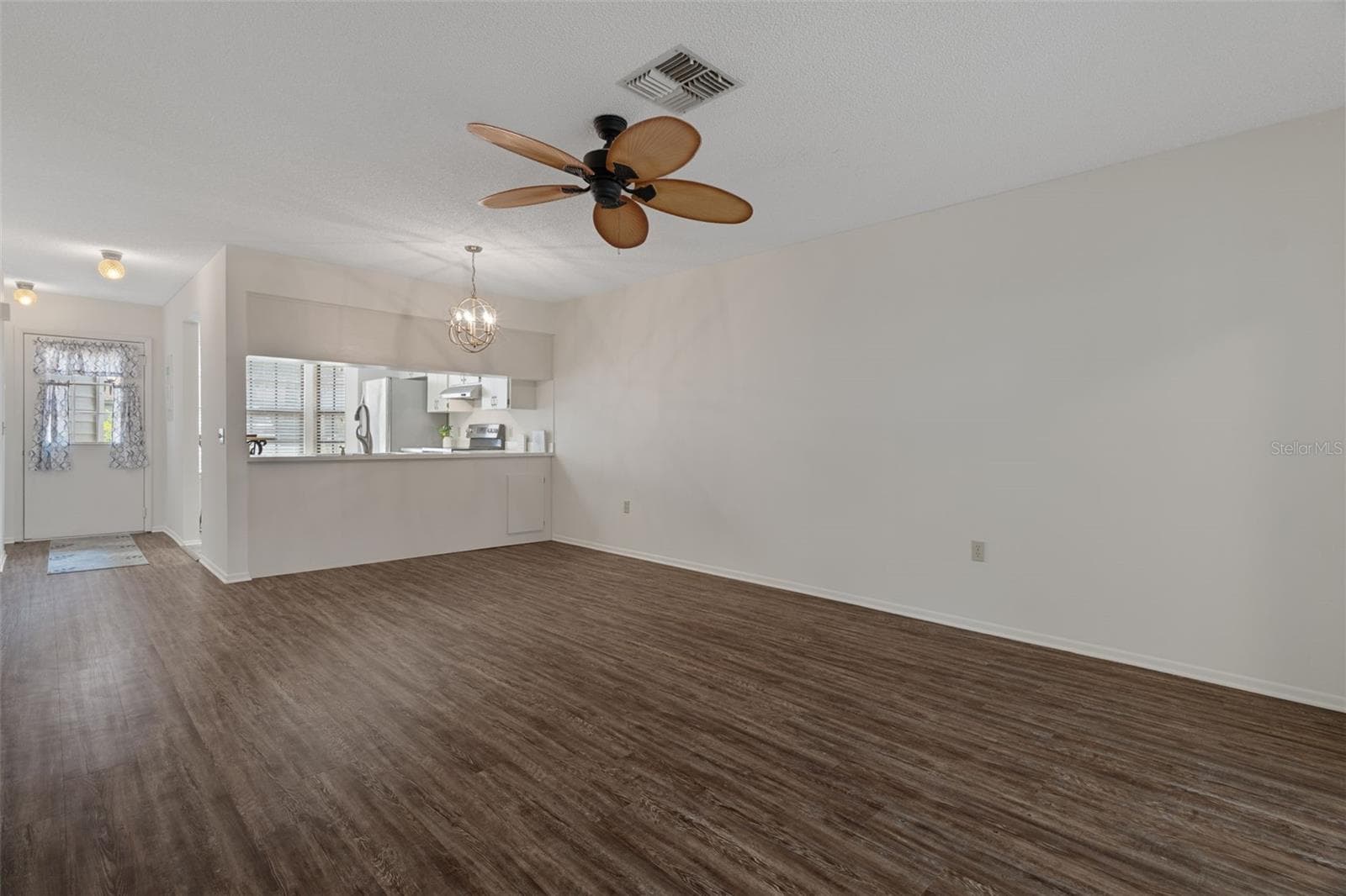 Living room view five - 2102 FORESTER WAY, SPRING HILL