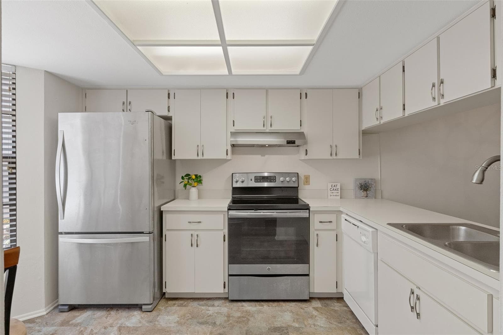 Kitchen View 2 - 2102 FORESTER WAY, SPRING HILL