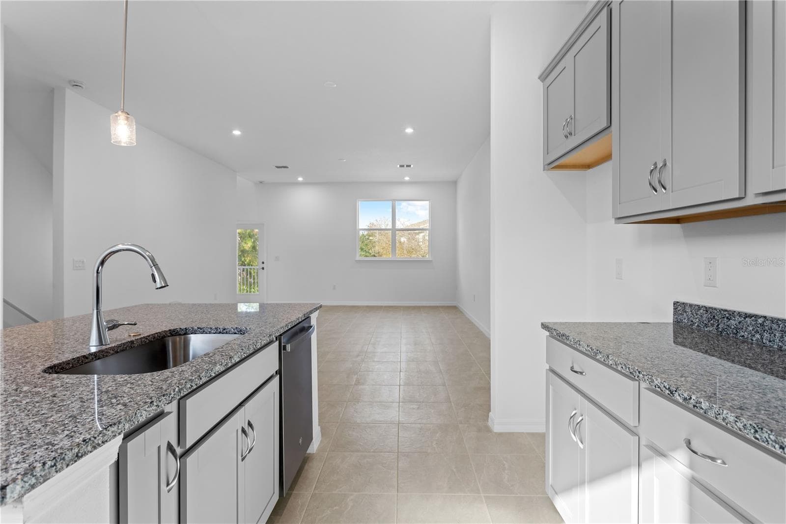 Townhouse at 9616 MONTAGUE ST, WESTCHASE, photo 15 of 42