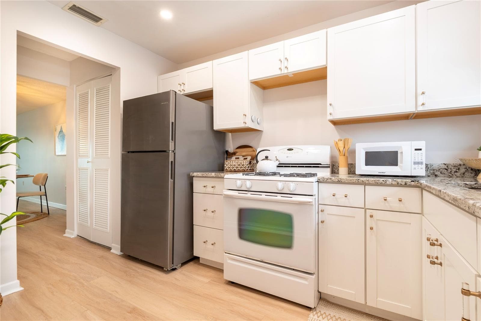 Condominium at 5925 SHORE BLVD S #405, GULFPORT, photo 24 of 69