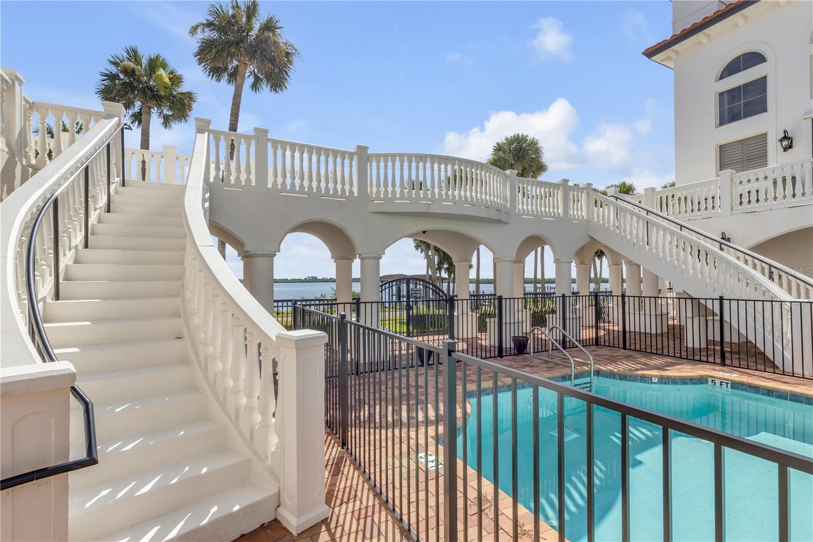 Stunning Architecture - 5090 RIVERSIDE DR #105, PORT ORANGE