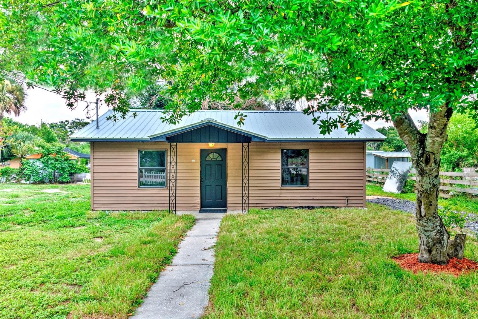 131 WIGGINS AVE