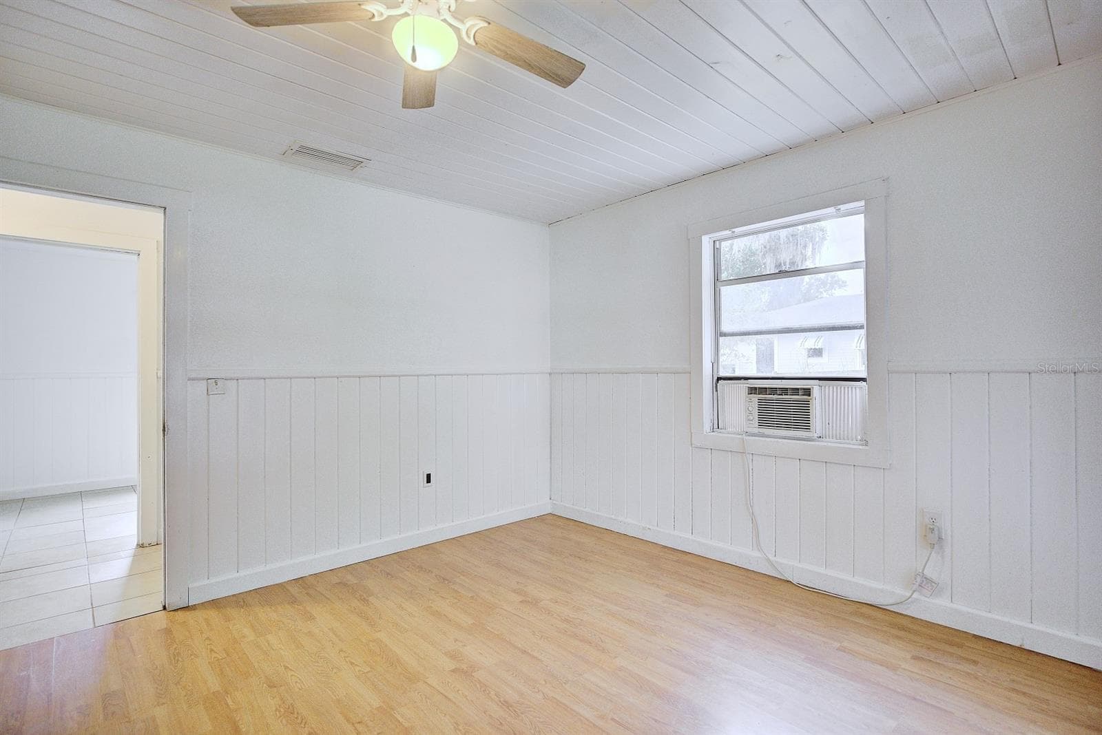 Single Family Residence at 131 WIGGINS AVE, AVON PARK, photo 17 of 30