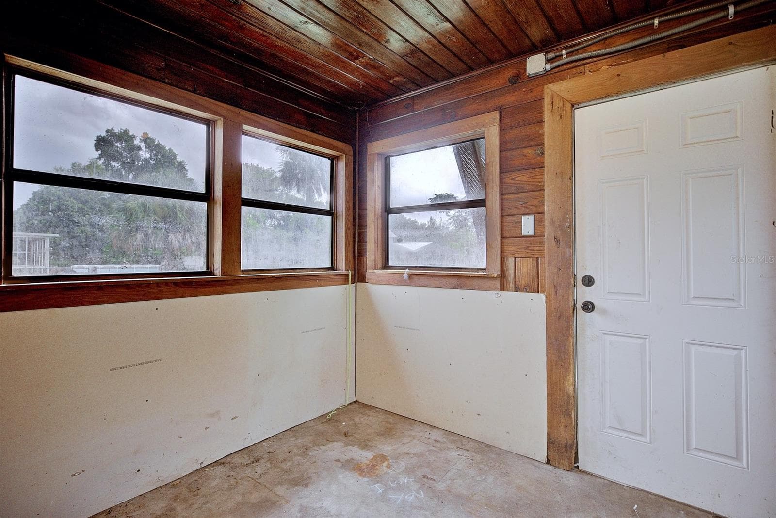 Single Family Residence at 131 WIGGINS AVE, AVON PARK, photo 21 of 30