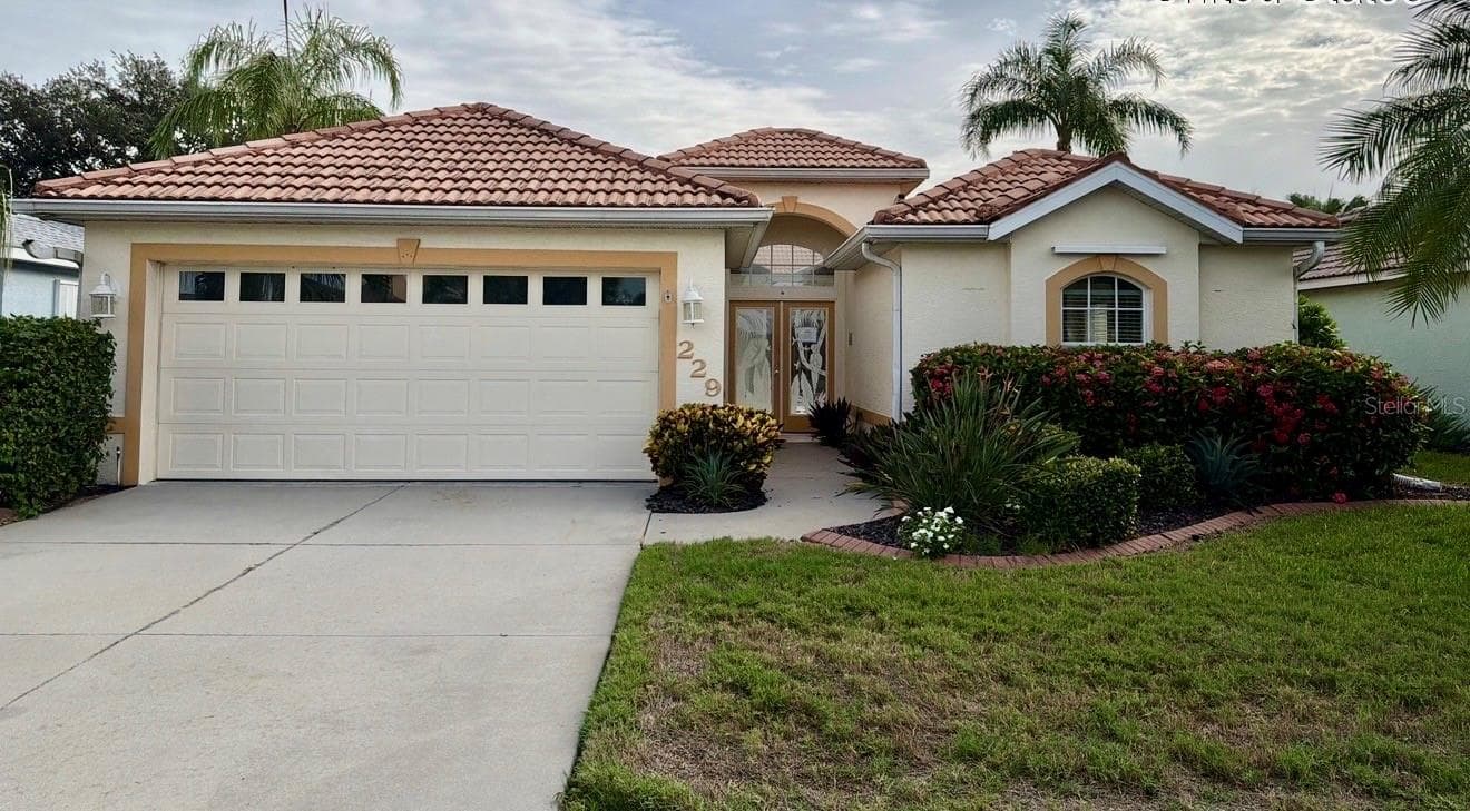 229 VENICE PALMS BLVD