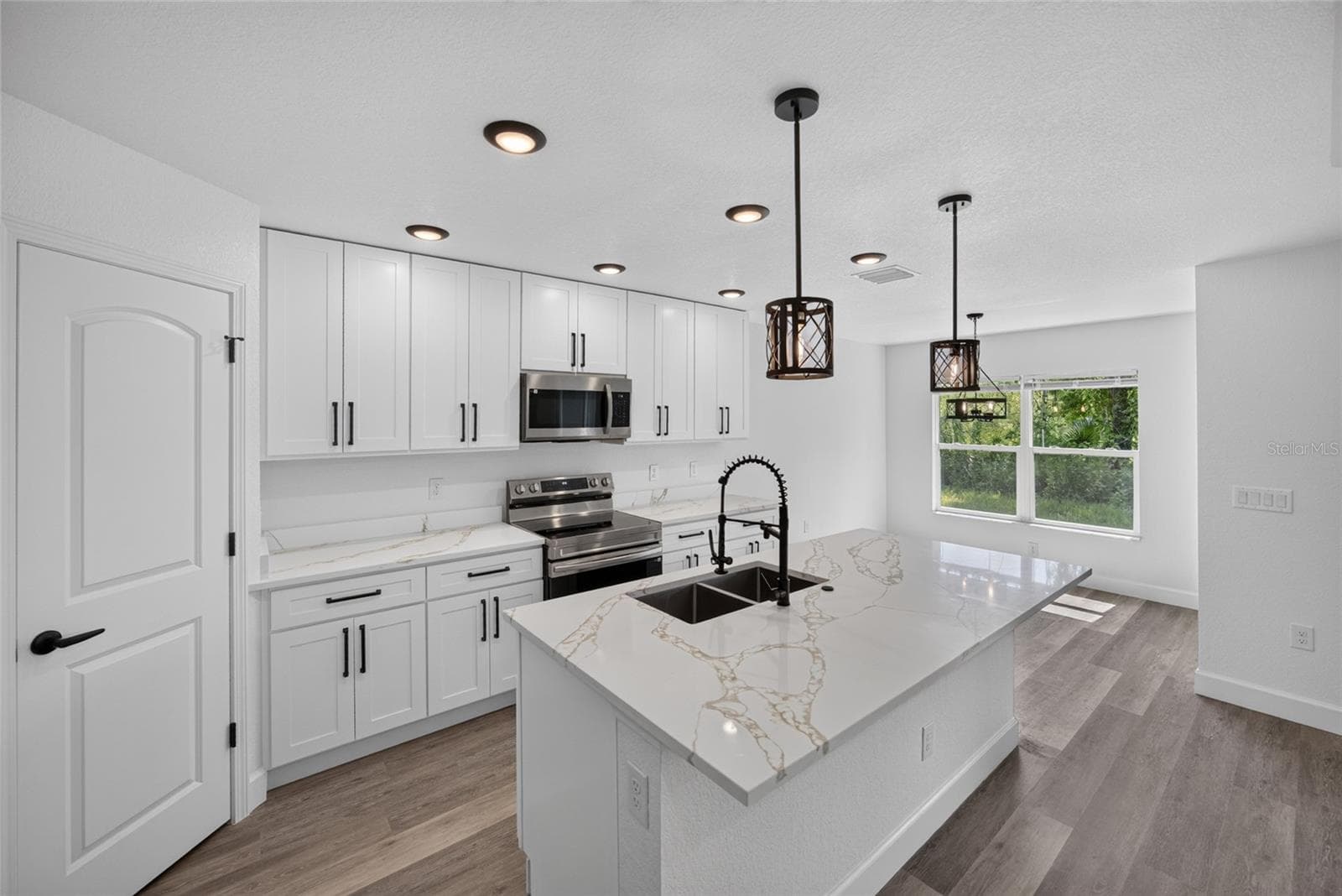 Single Family Residence at 2225 MCCARTHY AVE, SANFORD, photo 2 of 47