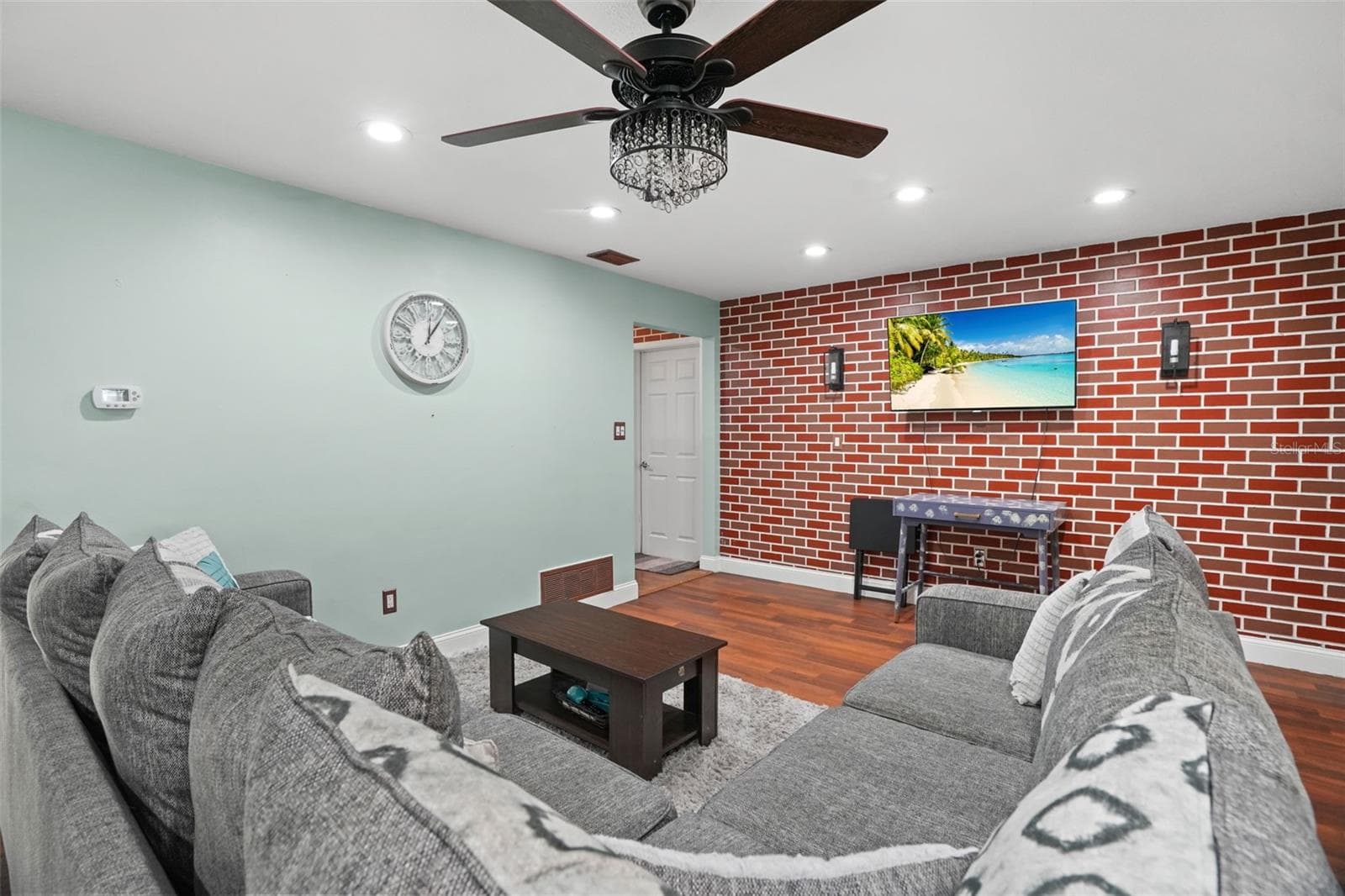 Single Family Residence at 1564 SANTA MONICA DR, DUNEDIN, photo 8 of 34