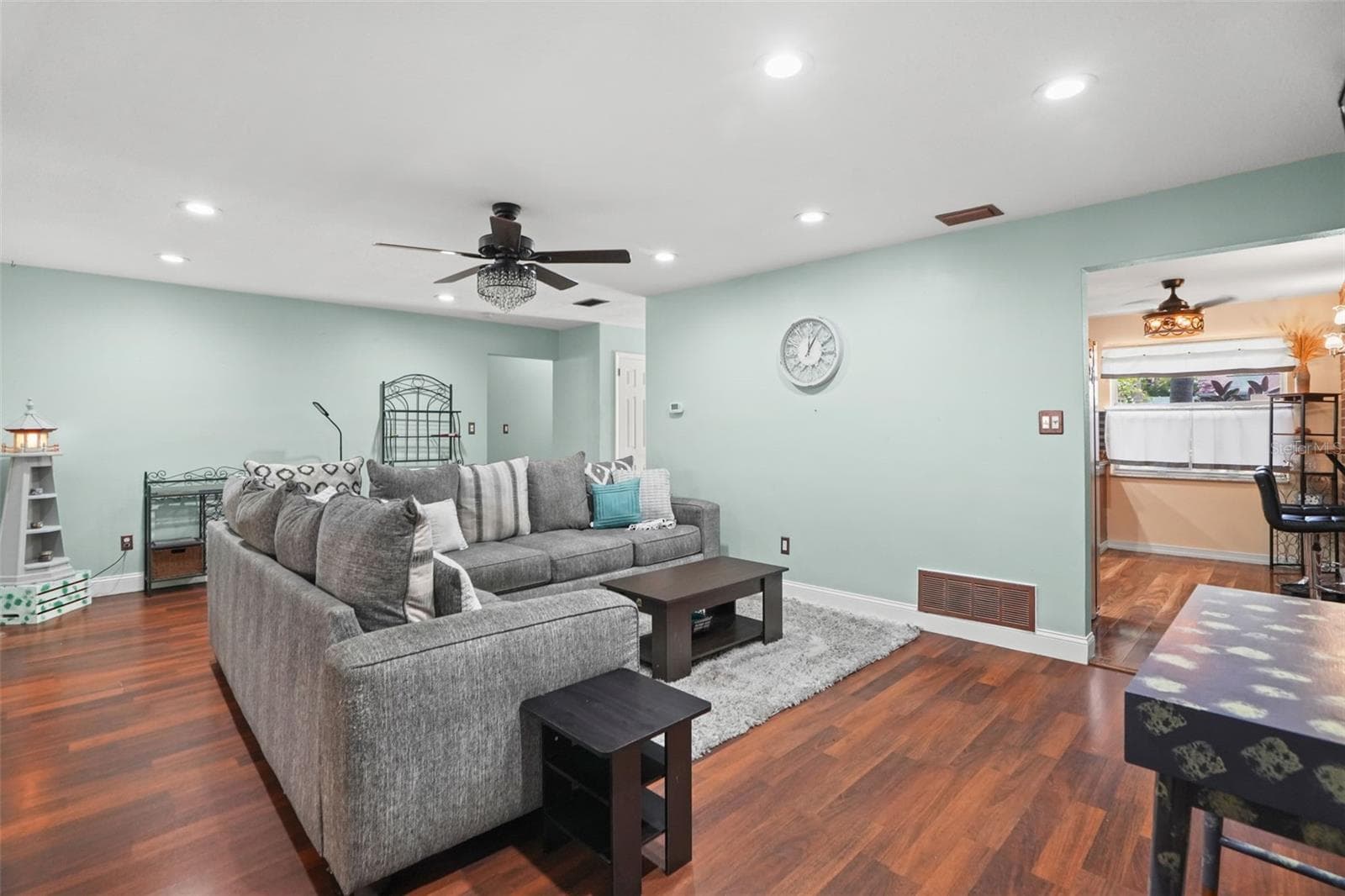 Single Family Residence at 1564 SANTA MONICA DR, DUNEDIN, photo 10 of 34