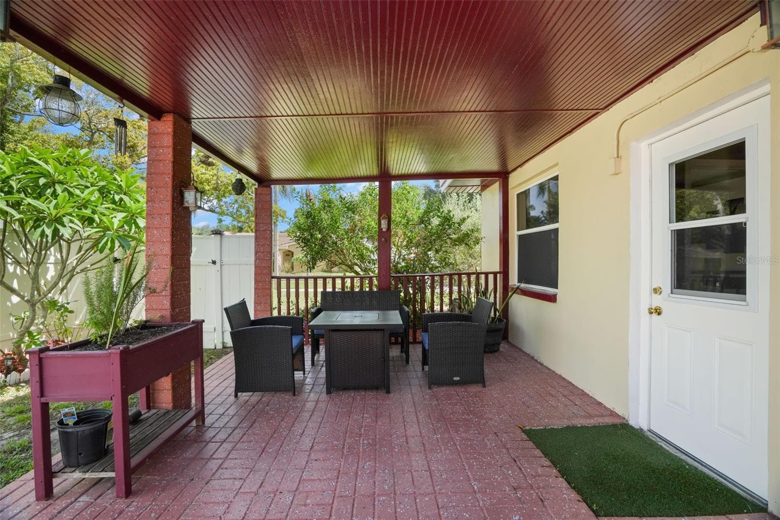 Single Family Residence at 1564 SANTA MONICA DR, DUNEDIN, photo 21 of 34