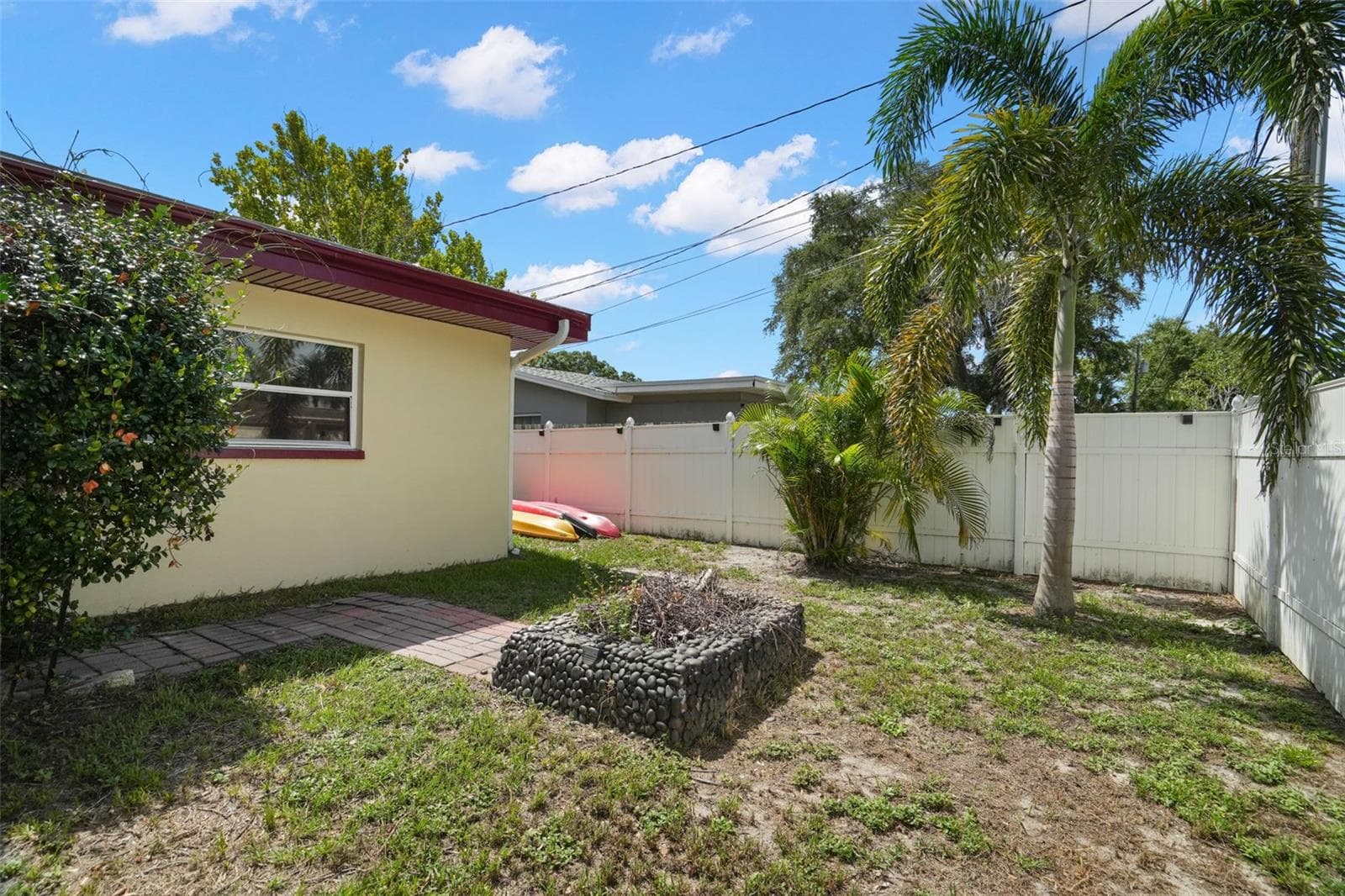 Single Family Residence at 1564 SANTA MONICA DR, DUNEDIN, photo 24 of 34