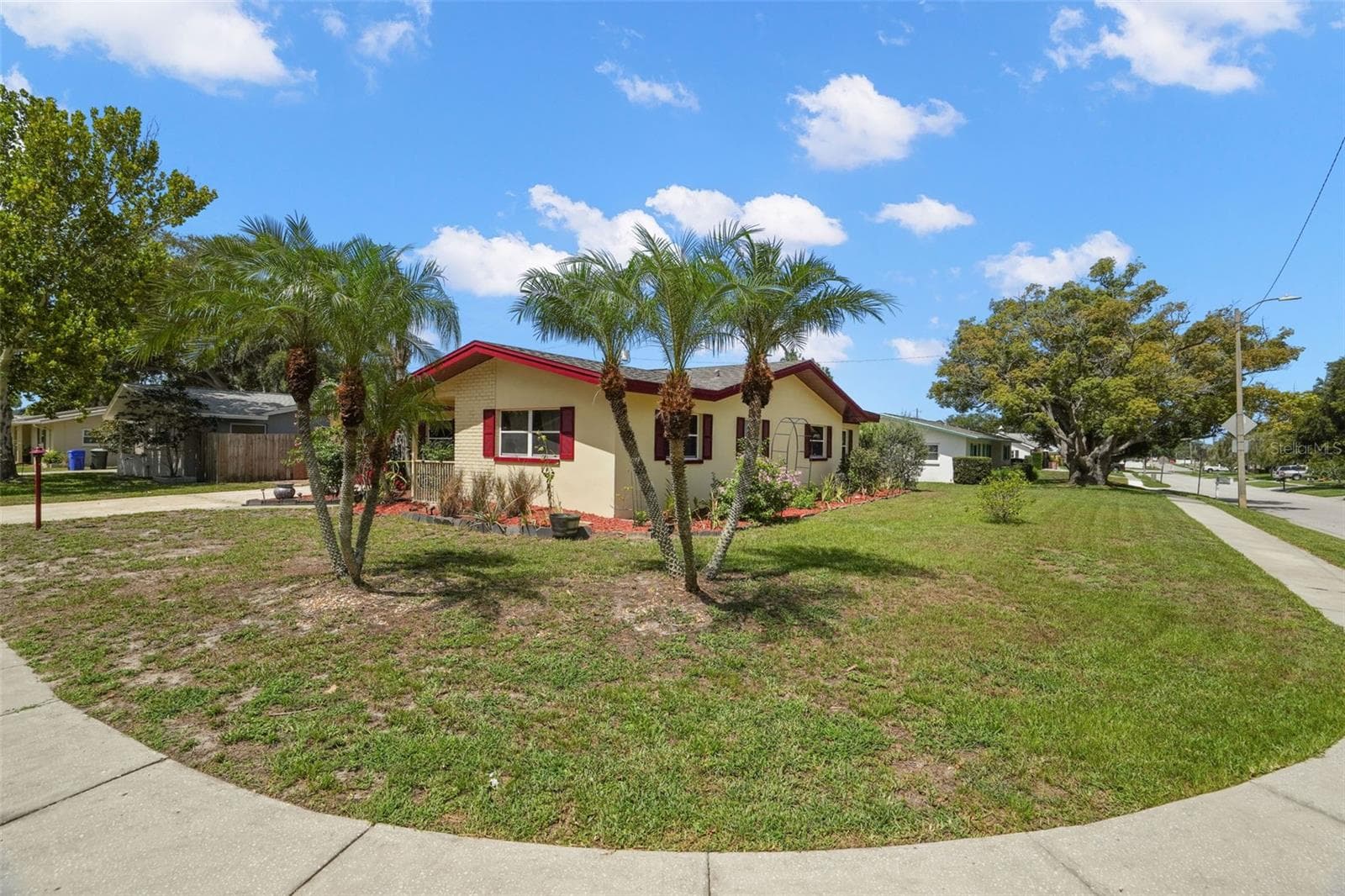 Single Family Residence at 1564 SANTA MONICA DR, DUNEDIN, photo 25 of 34