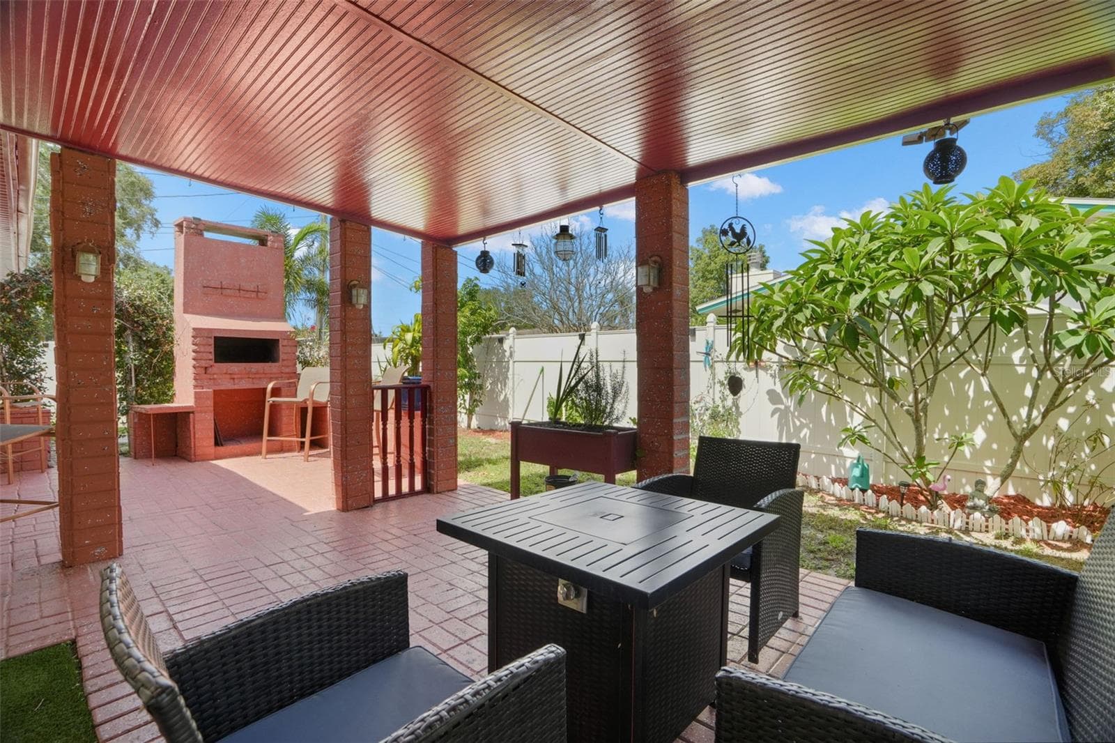 Single Family Residence at 1564 SANTA MONICA DR, DUNEDIN, photo 28 of 34