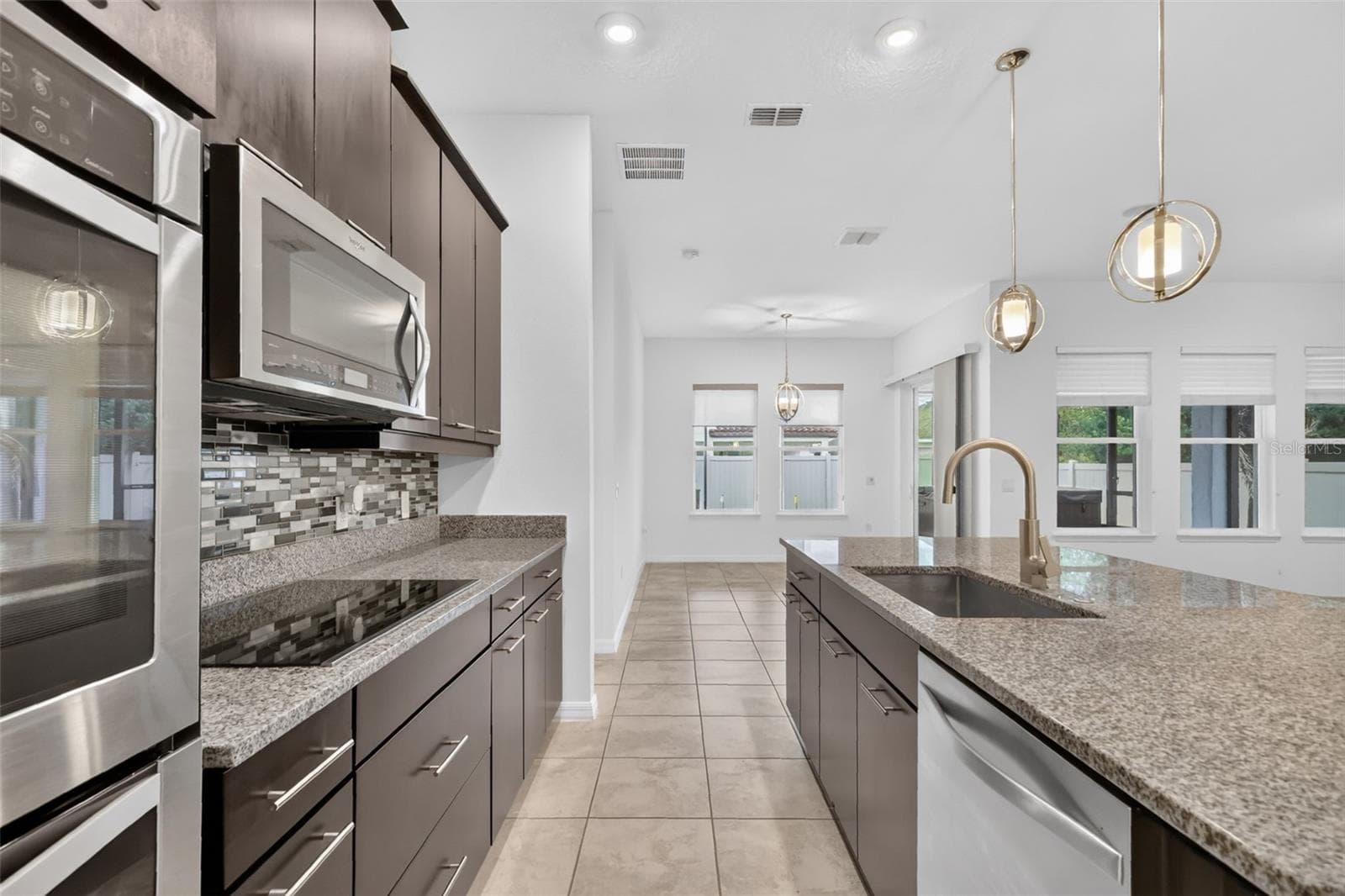 Single Family Residence at 14681 SETON CREEK BLVD, WINTER GARDEN, photo 11 of 48