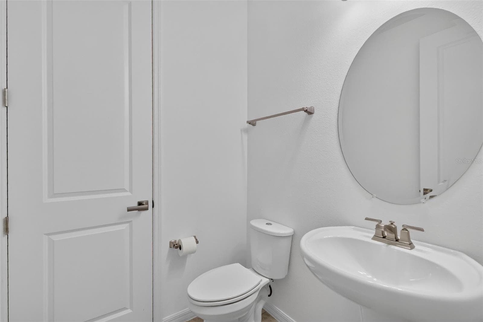 Upstairs Half Bathroom w/ Storage Closet - 14681 SETON CREEK BLVD, WINTER GARDEN