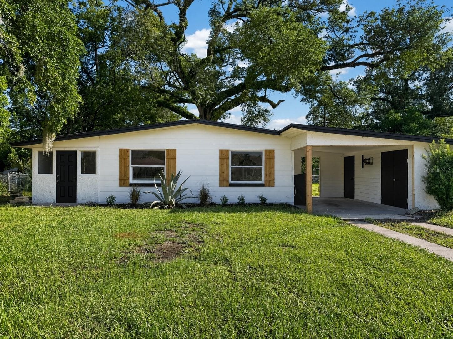 3911 LAKE MARGARET DR