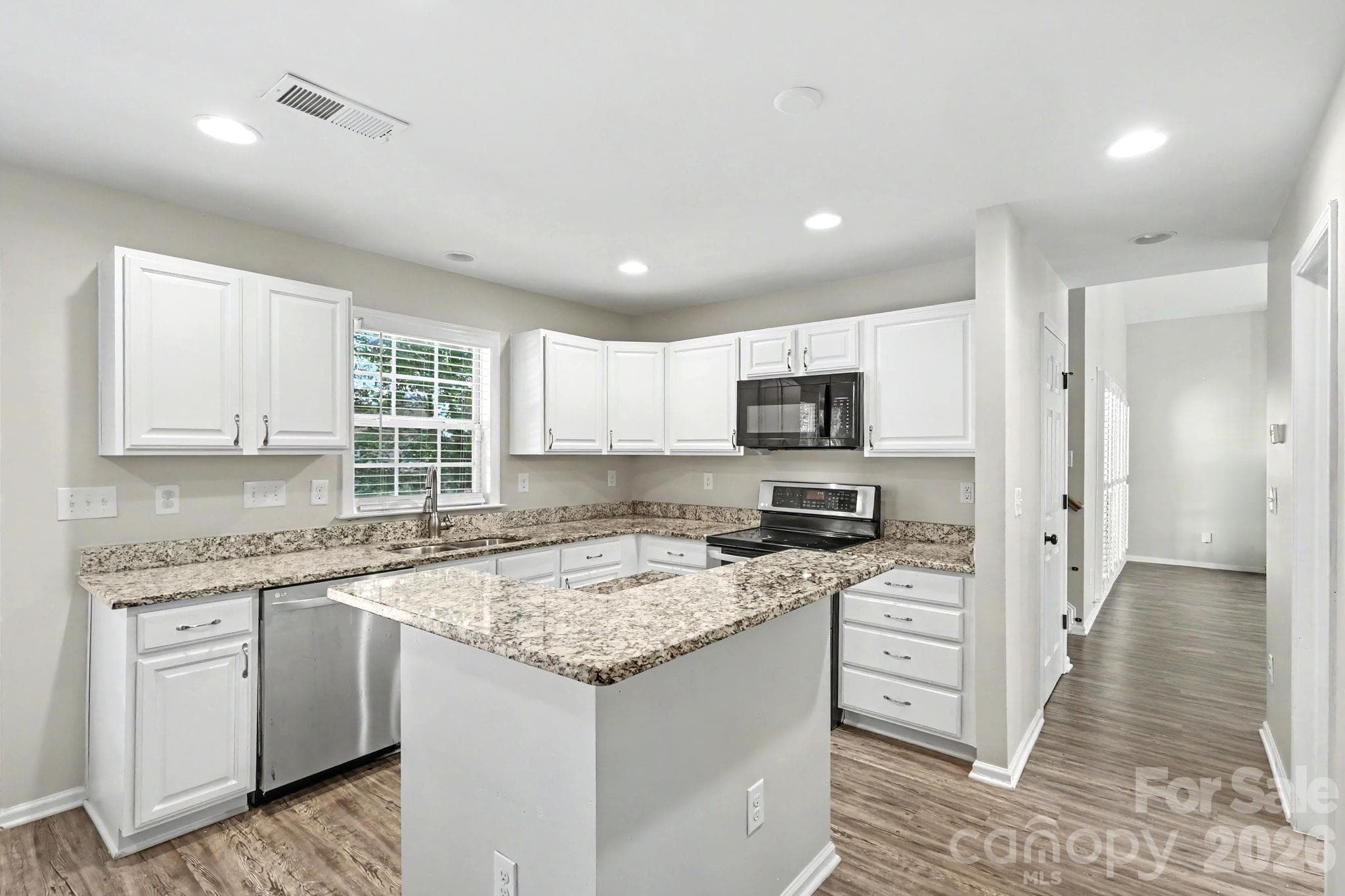 Single Family Residence at Charlotte, photo 13 of 37
