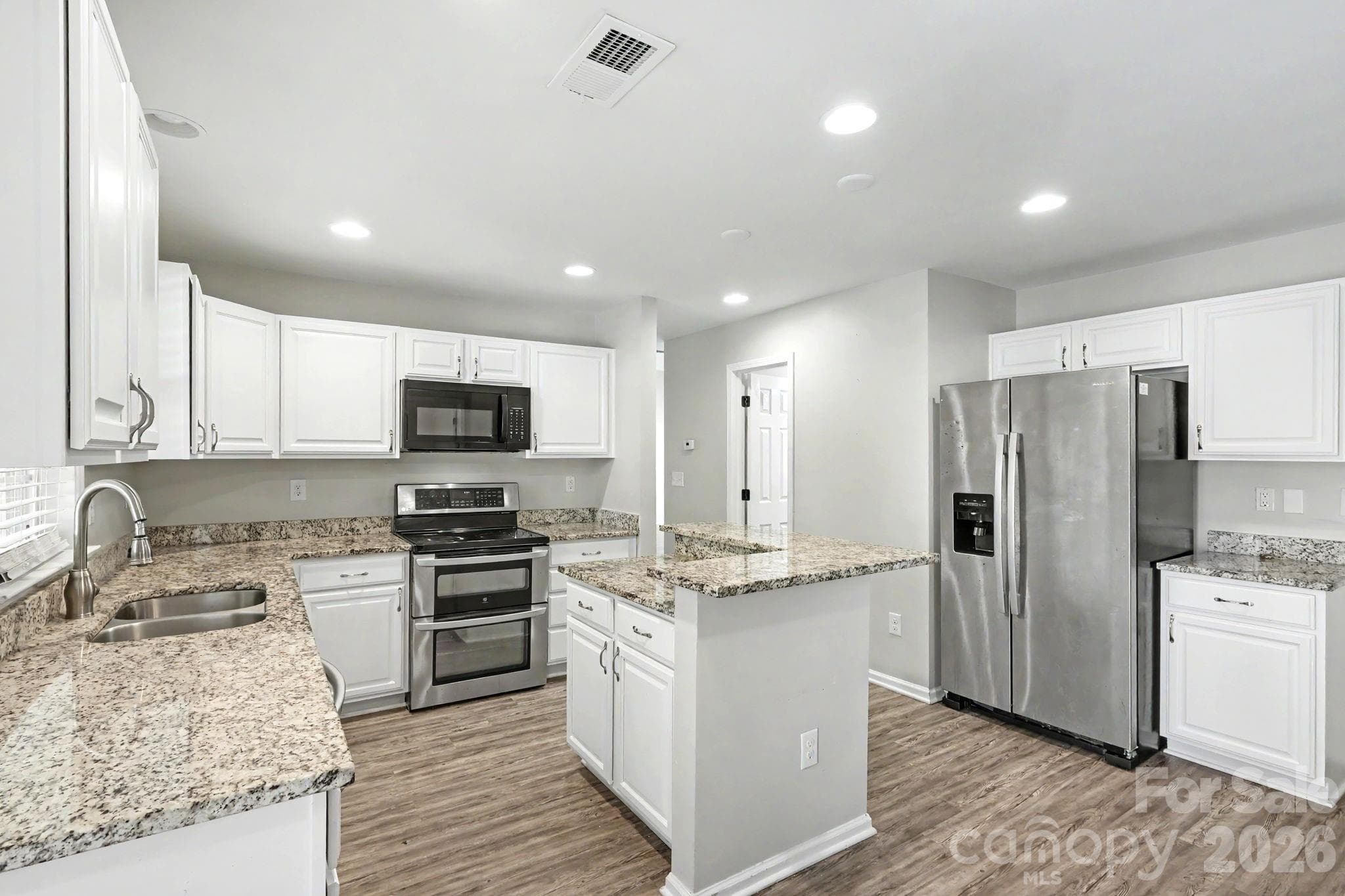 Single Family Residence at Charlotte, photo 14 of 37