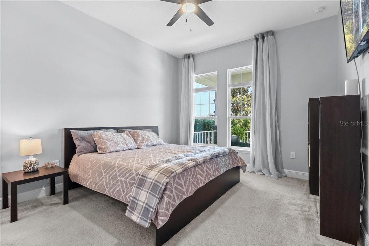 Single Family Residence at 9953 SUMMERLAKE GROVES ST, WINTER GARDEN, photo 10 of 85