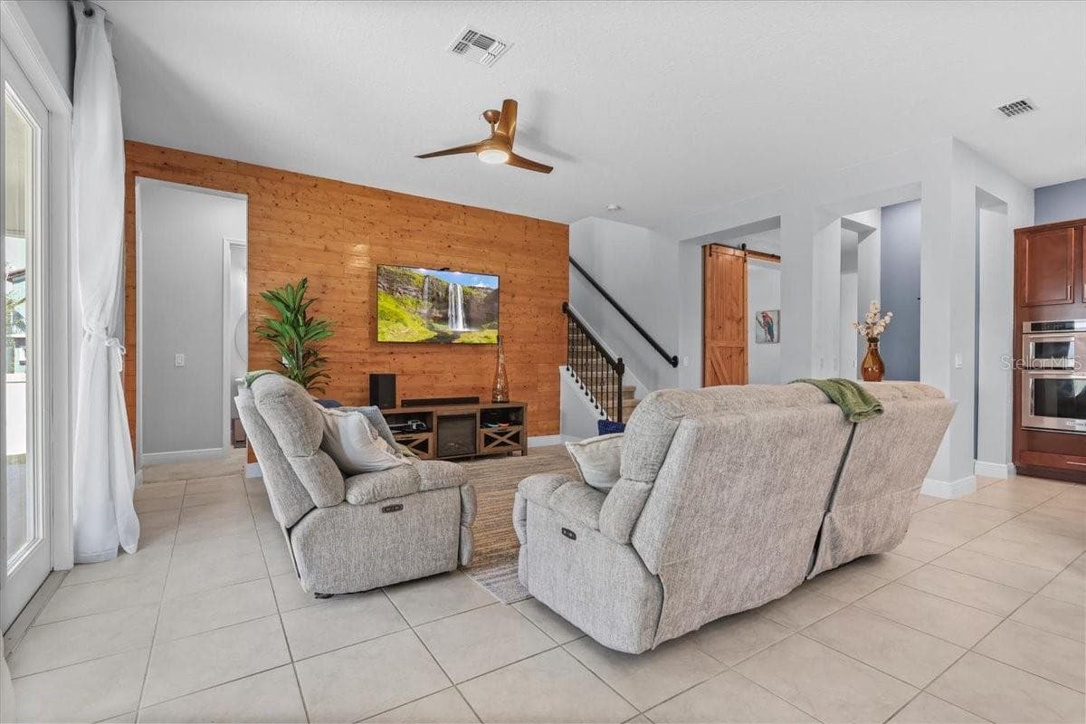 Single Family Residence at 9953 SUMMERLAKE GROVES ST, WINTER GARDEN, photo 17 of 85