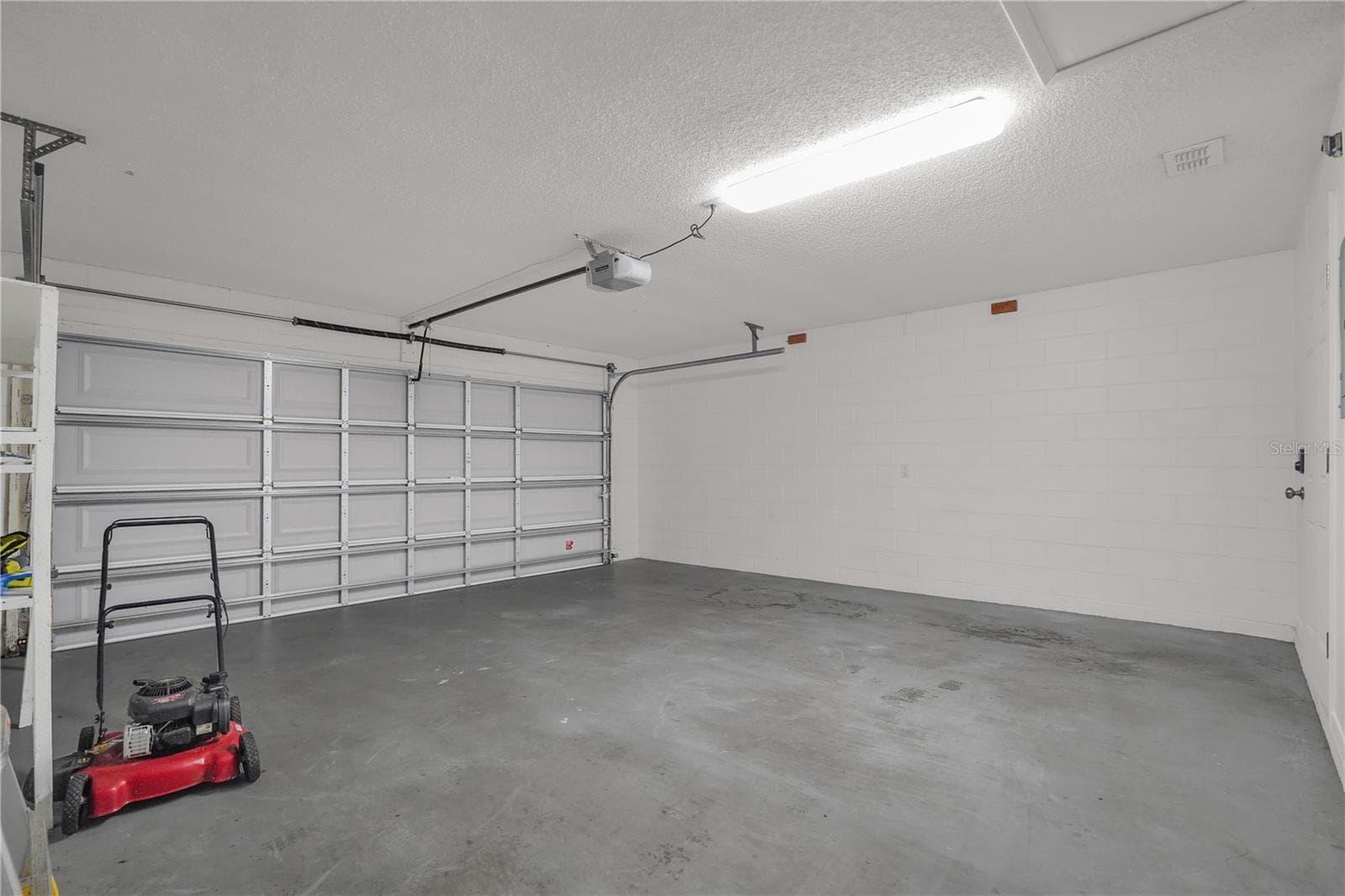 Single Family Residence at 1455 ELDRA DR, KISSIMMEE, photo 17 of 18