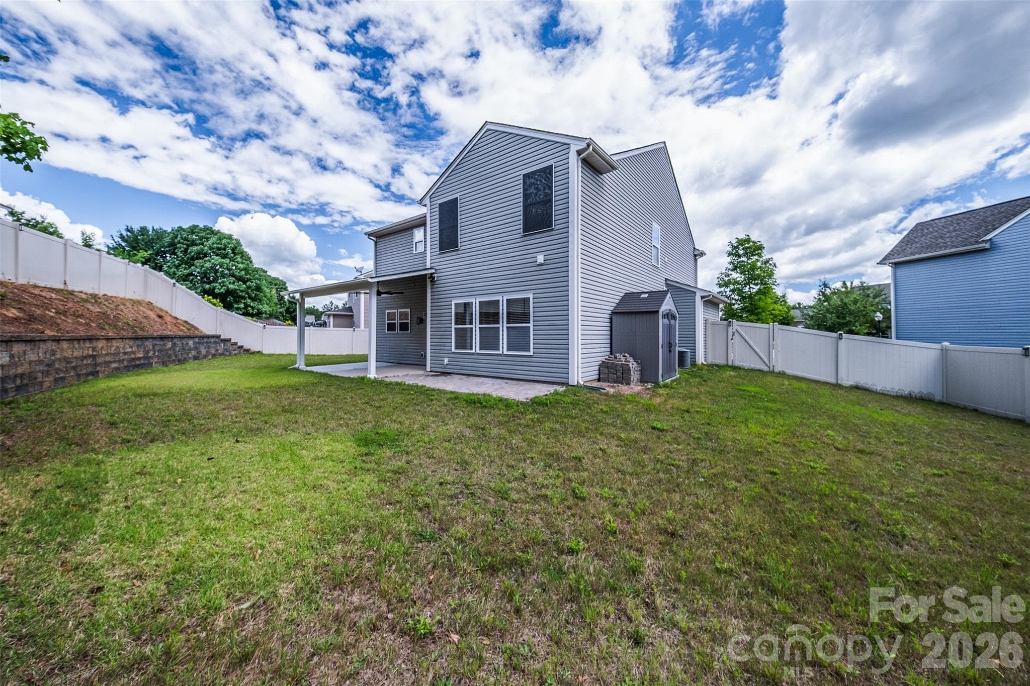 Back and side yard - 2134 Gillette Drive, Clover