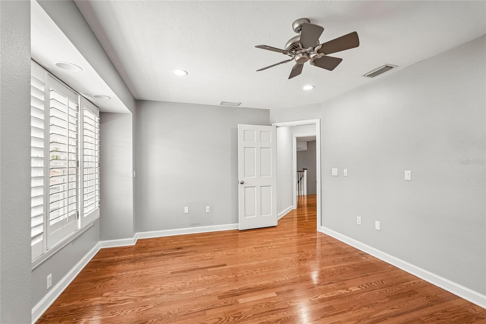 Single Family Residence at 1675 LANDINGS LN, SARASOTA, photo 16 of 64