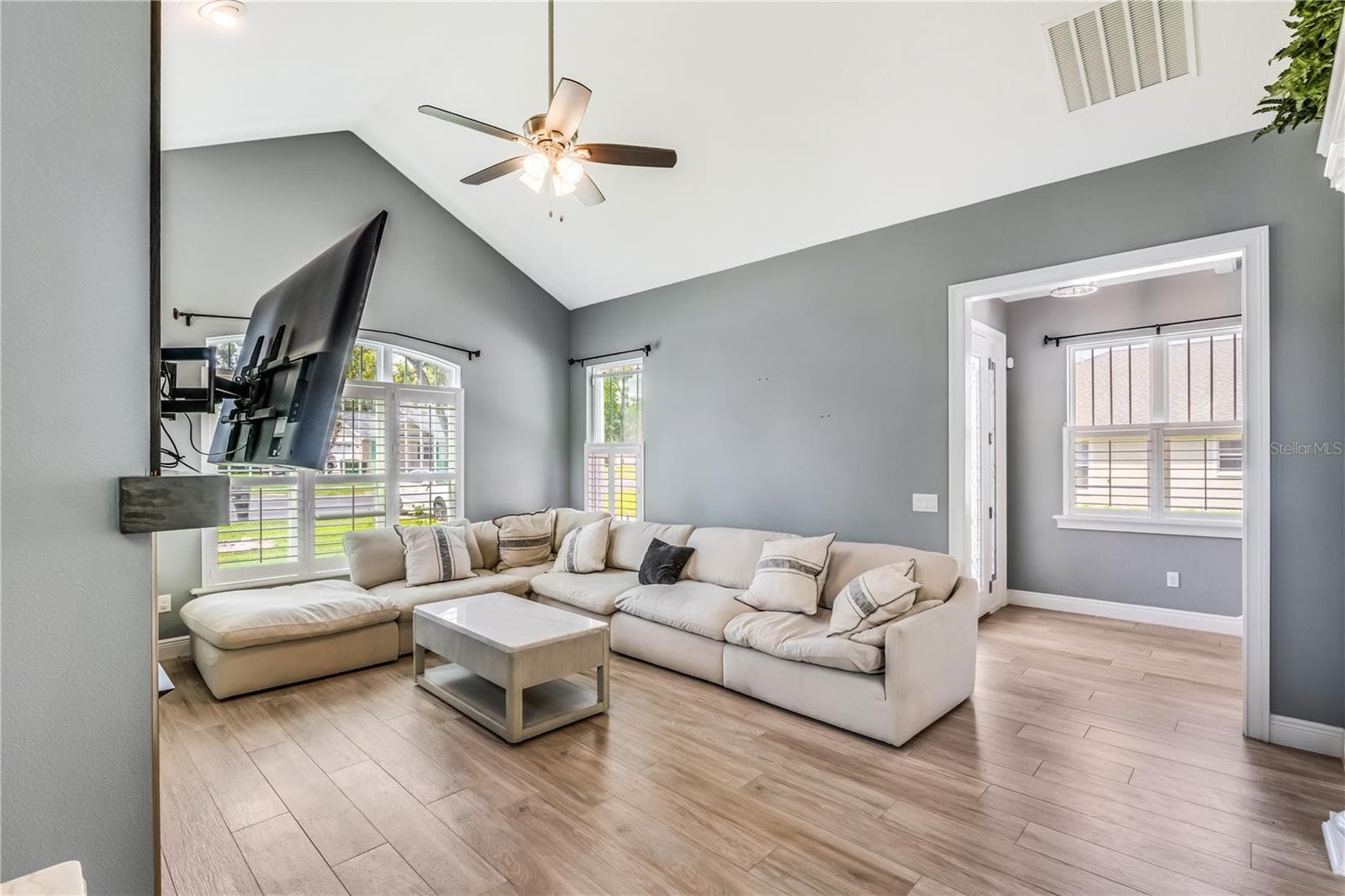 Single Family Residence at 728 LAKE DIAMOND AVE, OCALA, photo 10 of 62