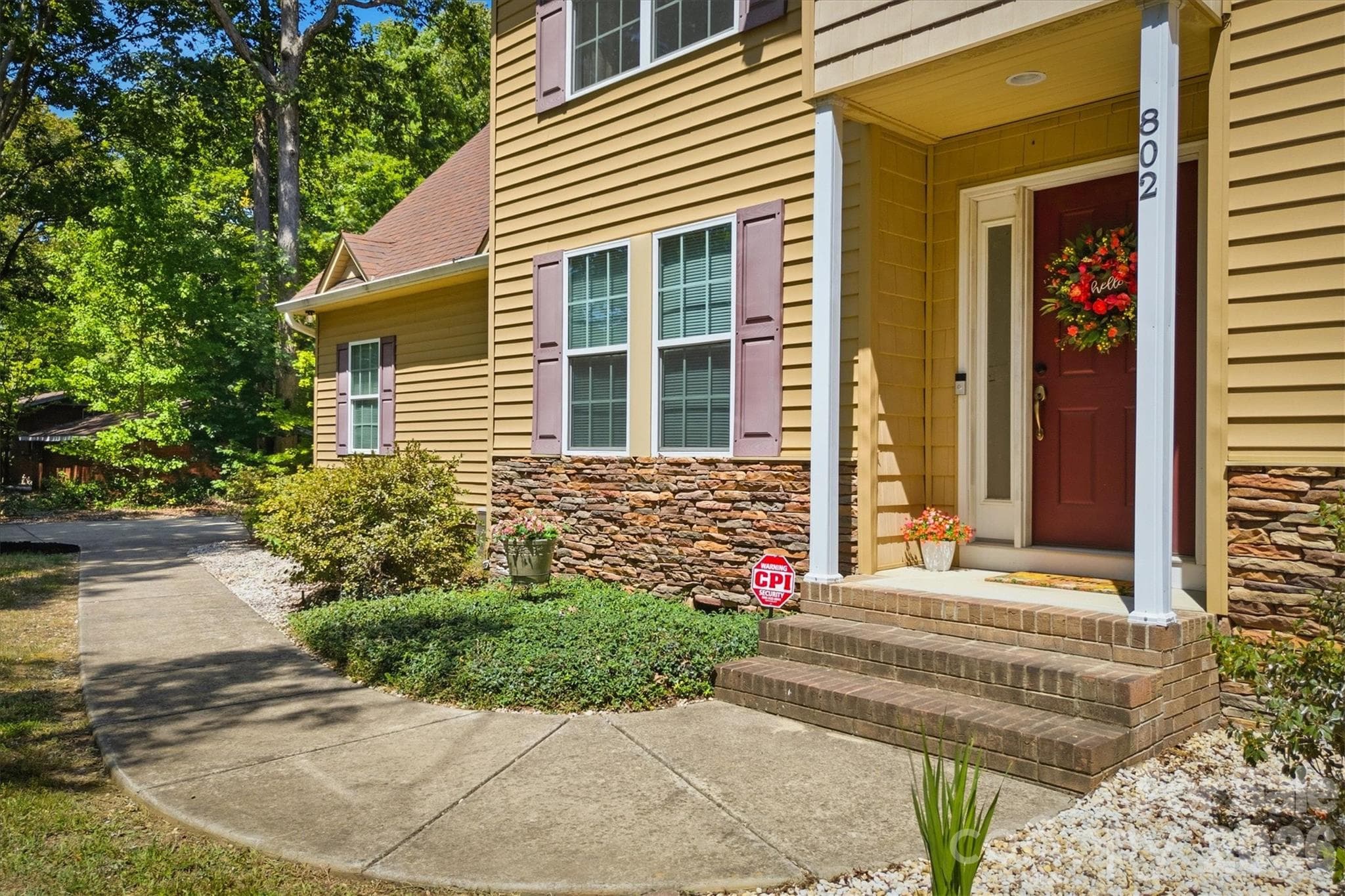 Single Family Residence at 802 White Oaks Circle, Monroe, photo 16 of 47