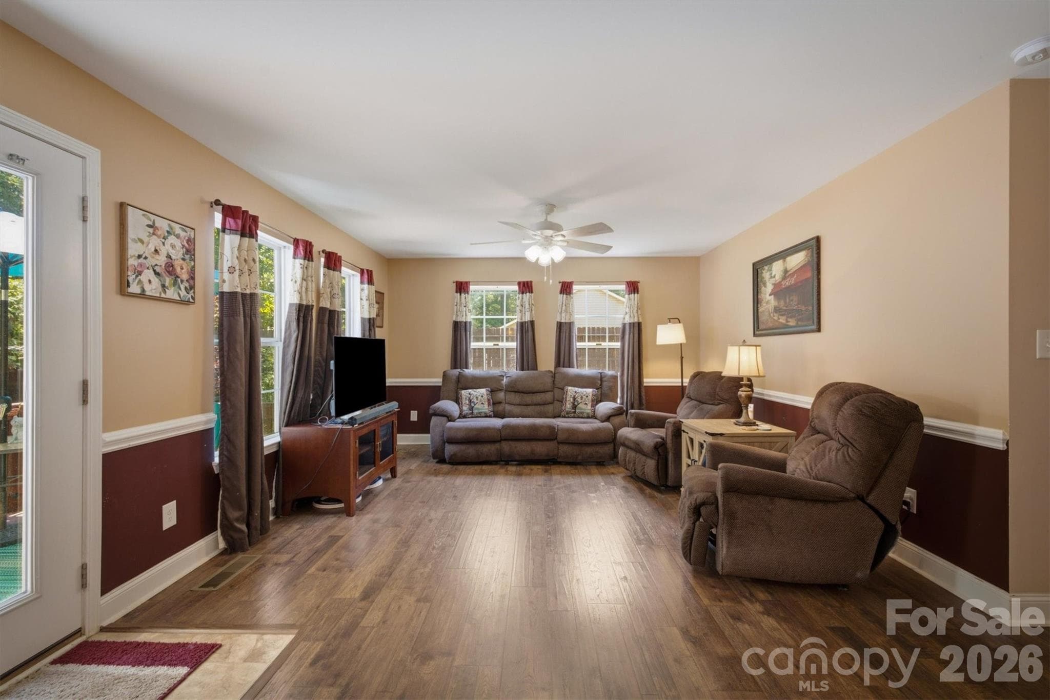 Single Family Residence at 802 White Oaks Circle, Monroe, photo 32 of 47