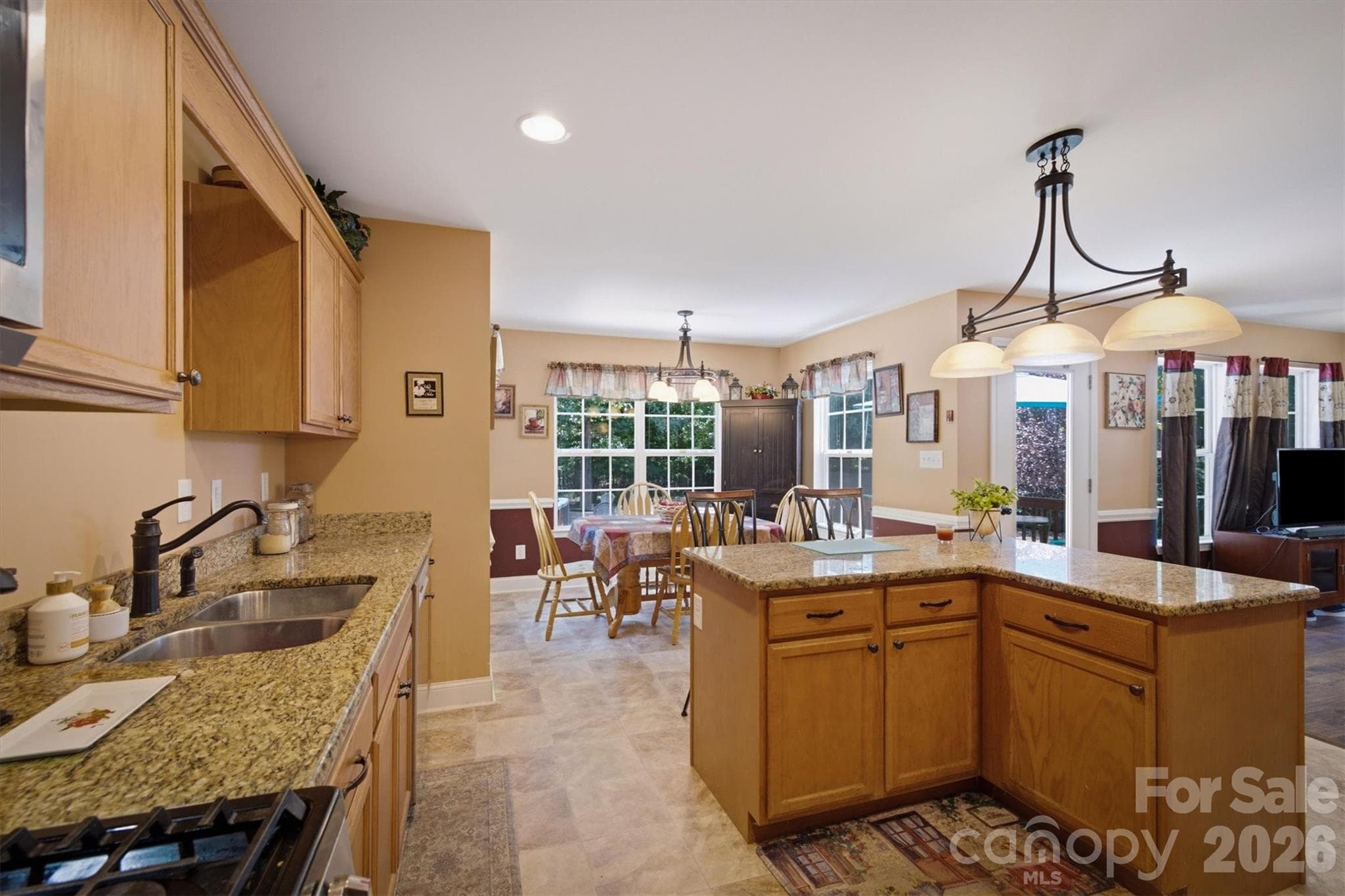 Single Family Residence at 802 White Oaks Circle, Monroe, photo 37 of 47
