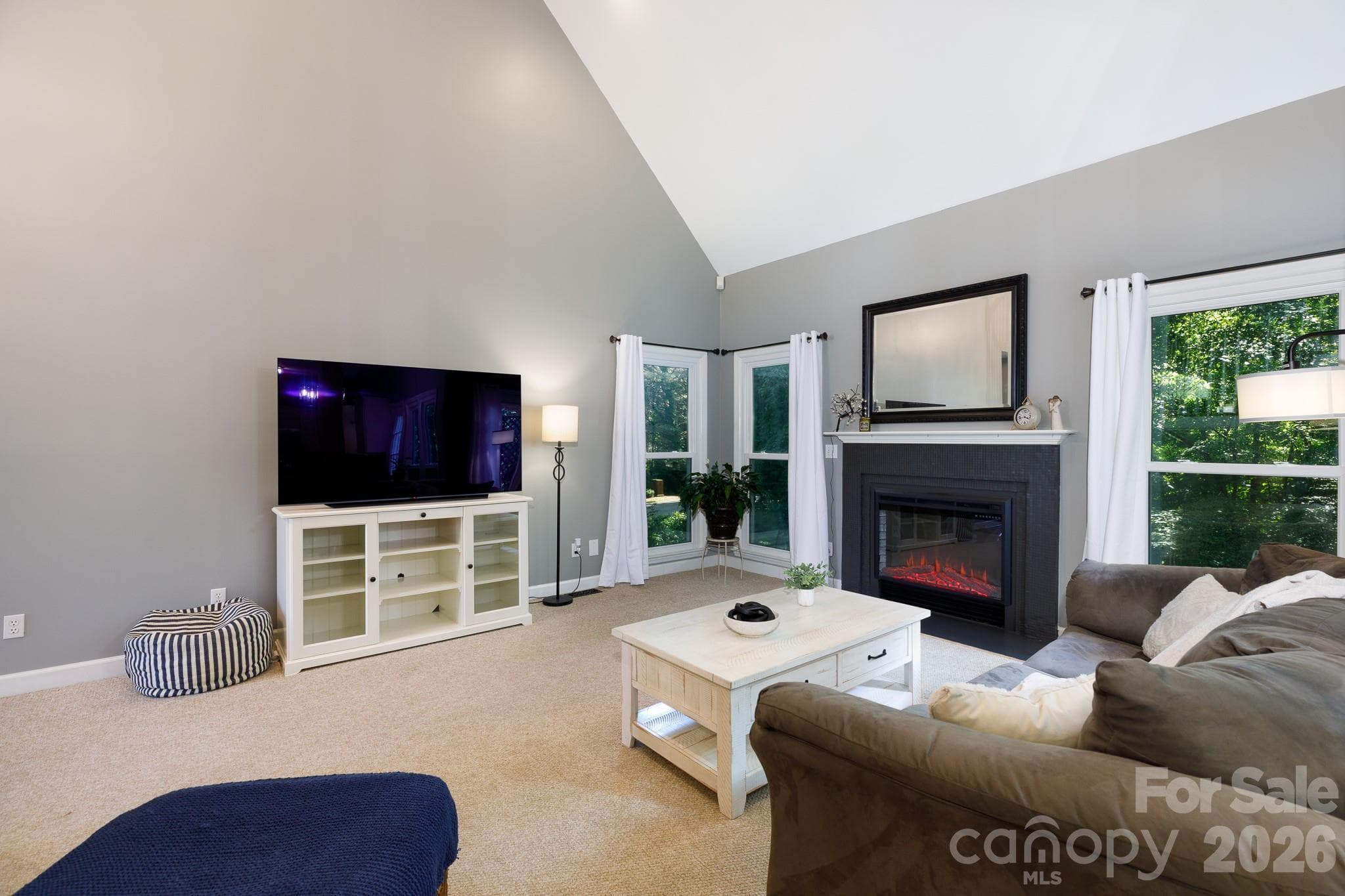 Single Family Residence at 201 Wessex Way, Fort Mill, photo 8 of 43