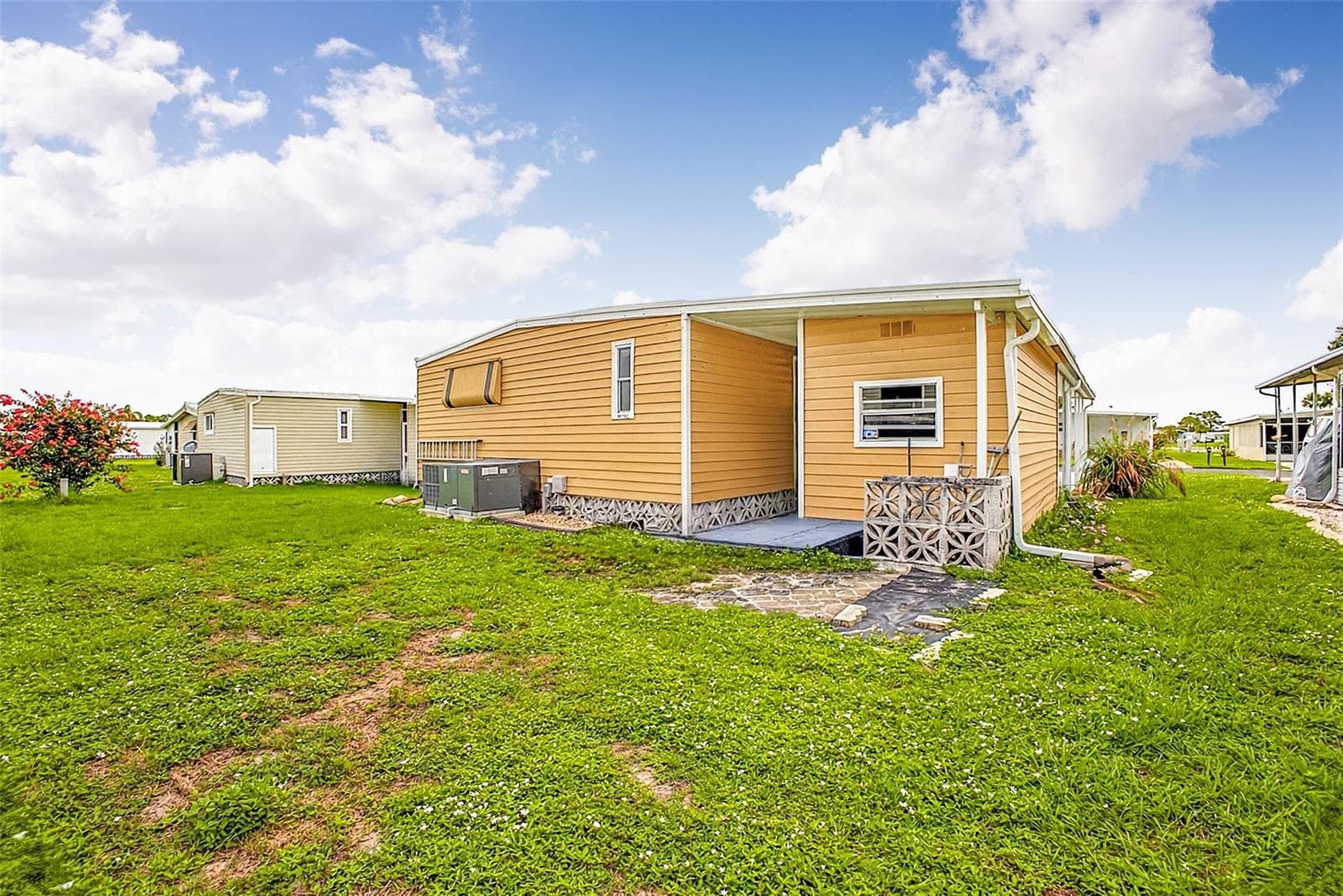 Manufactured Home at 248 LA ROSAS, NORTH PORT, photo 27 of 58