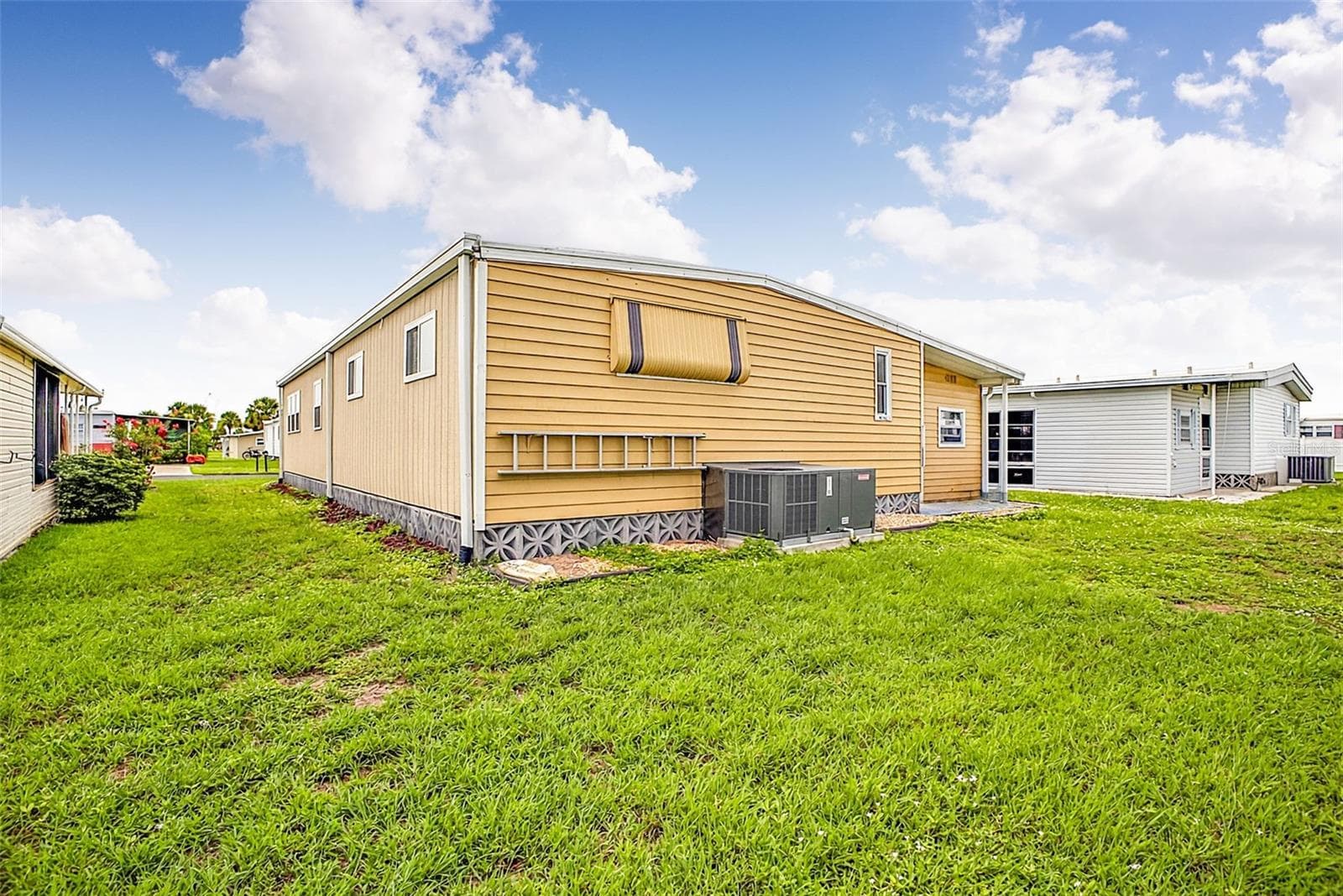 Manufactured Home at 248 LA ROSAS, NORTH PORT, photo 28 of 58