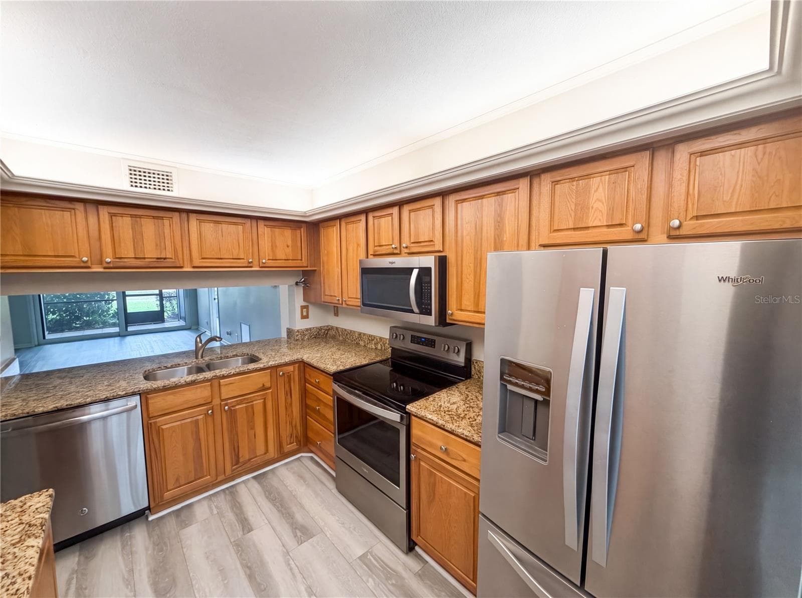 Condominium at 6219 PALMA DEL MAR BLVD S #114, ST PETERSBURG, photo 5 of 28