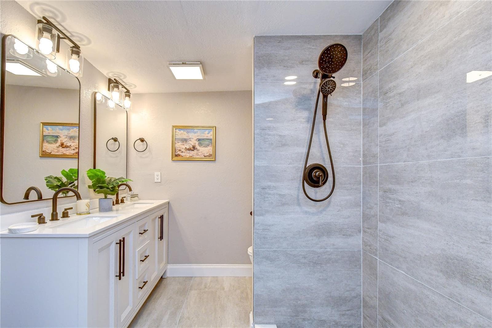 Primary Bathroom - 6871 4TH ST S, ST PETERSBURG