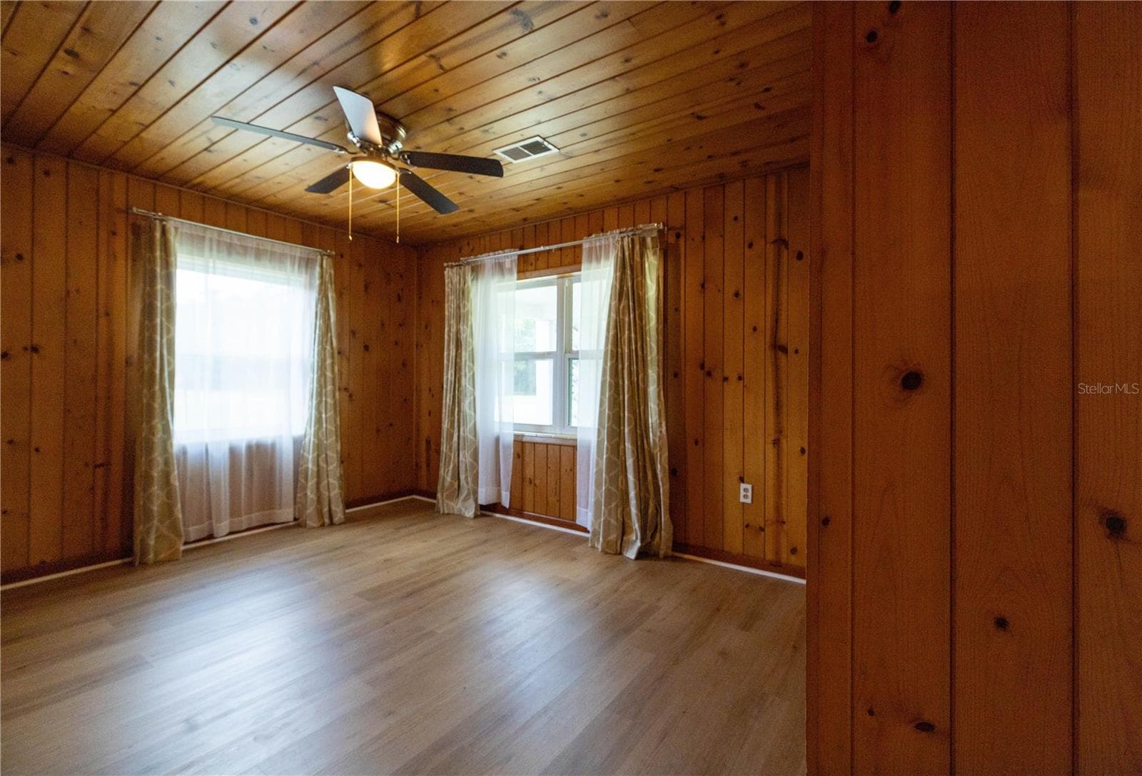 Single Family Residence at 298 N COURT ST, BRONSON, photo 8 of 23