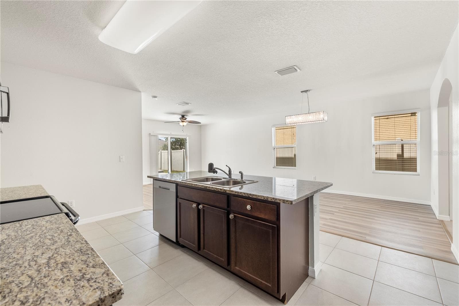 Single Family Residence at 7789 TUSCAN BAY CIR, WESLEY CHAPEL, photo 17 of 74