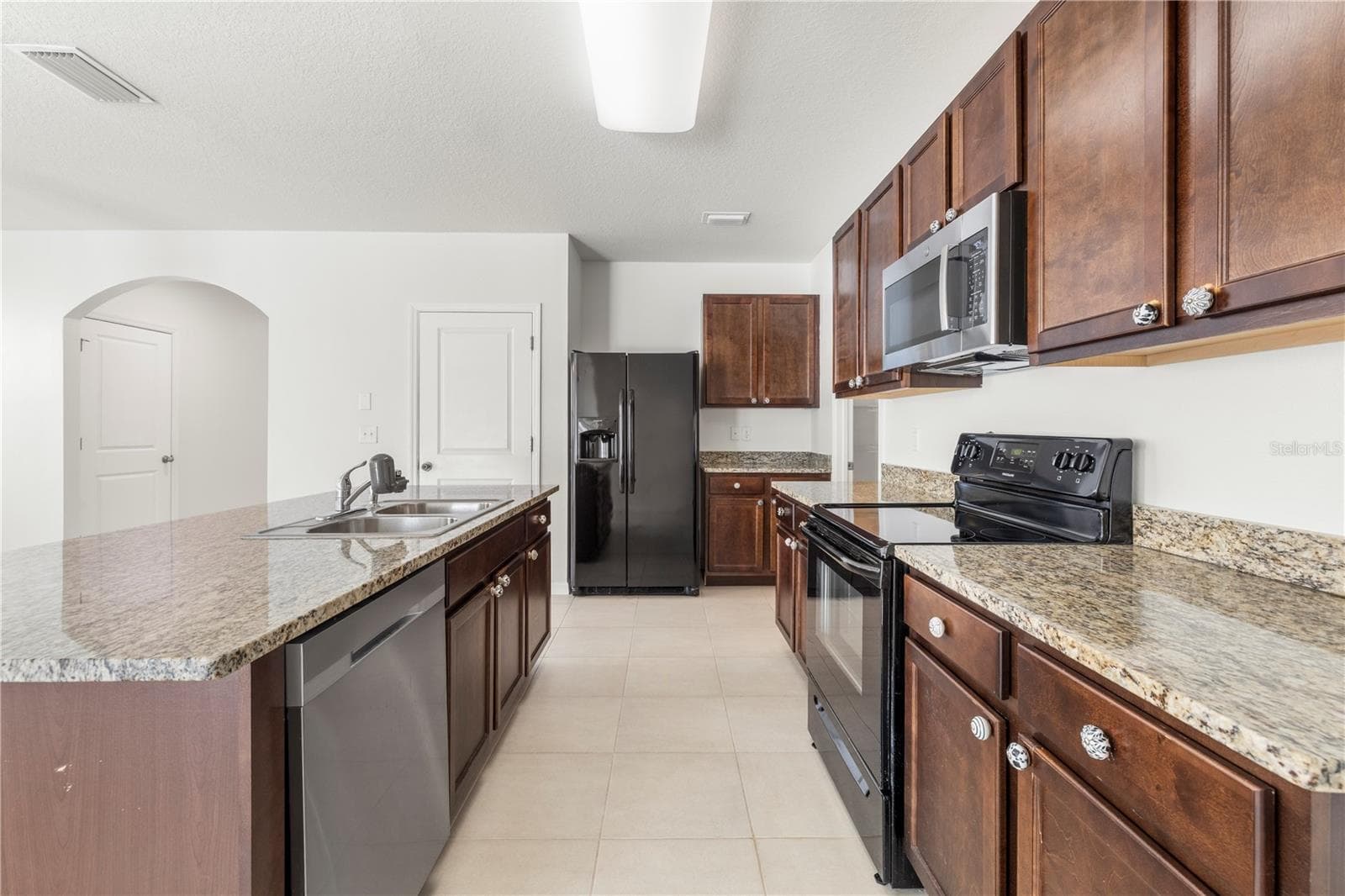 Single Family Residence at 7789 TUSCAN BAY CIR, WESLEY CHAPEL, photo 18 of 74