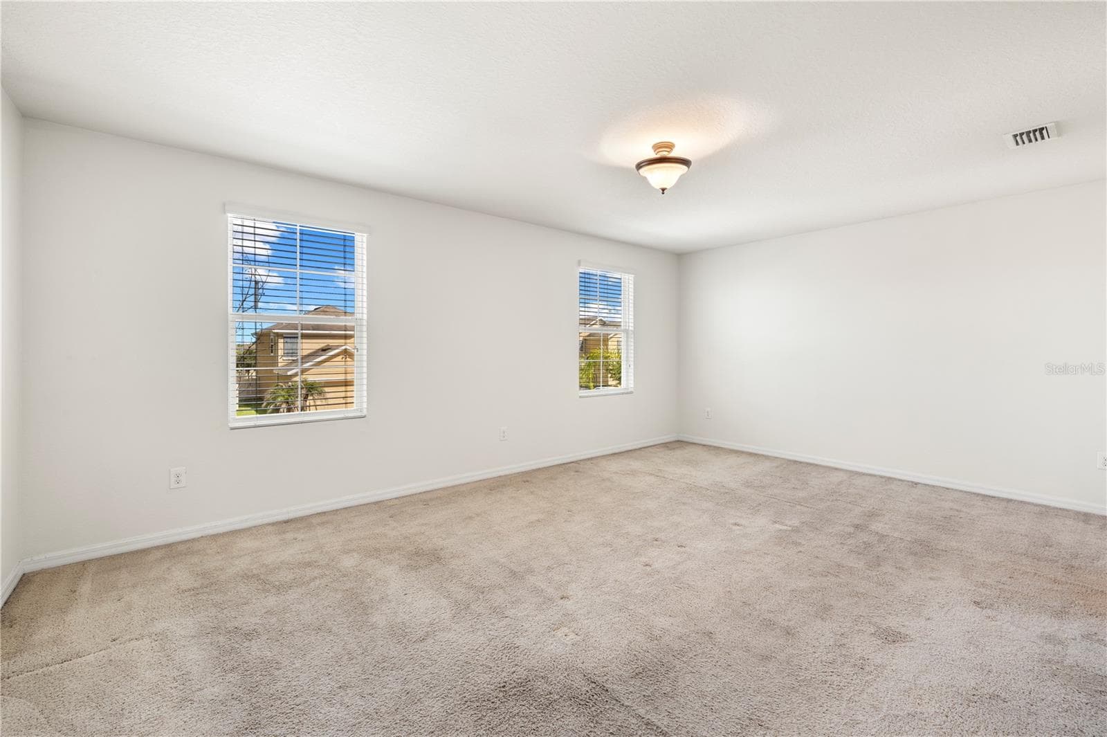Single Family Residence at 7789 TUSCAN BAY CIR, WESLEY CHAPEL, photo 29 of 74