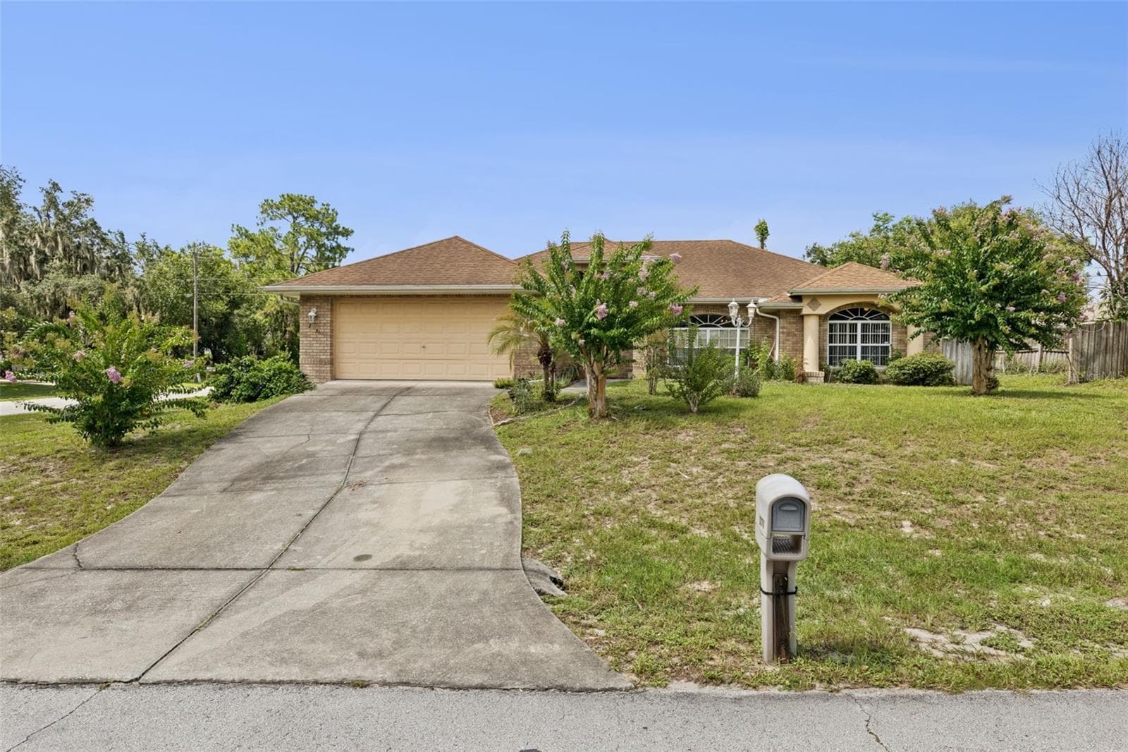 2270 CARSON LN