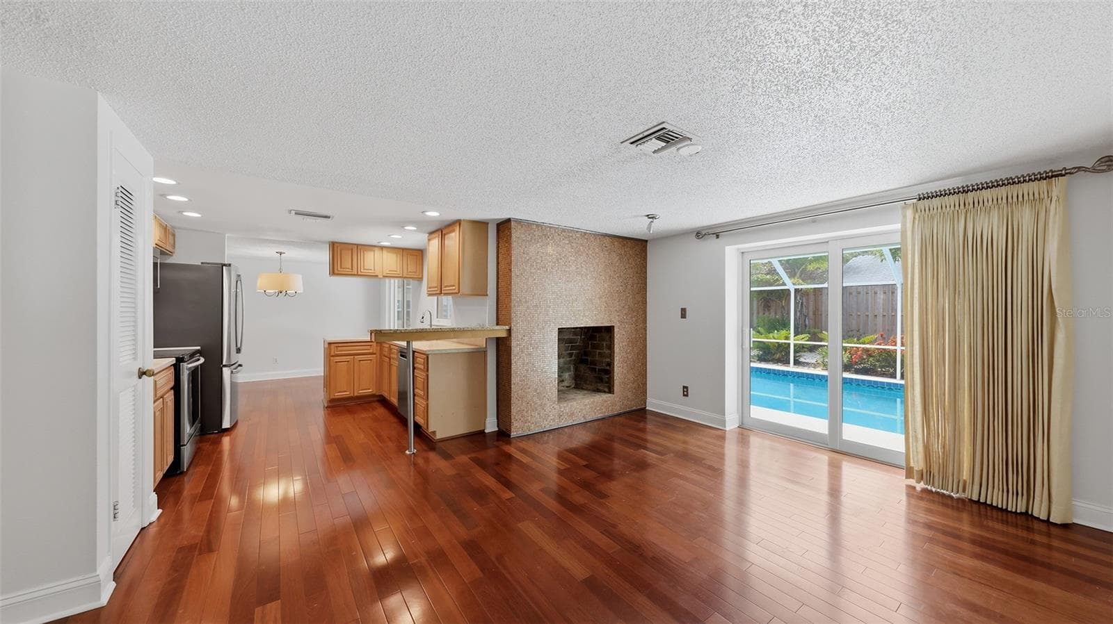 Single Family Residence at 2220 DOUD ST, SARASOTA, photo 13 of 55