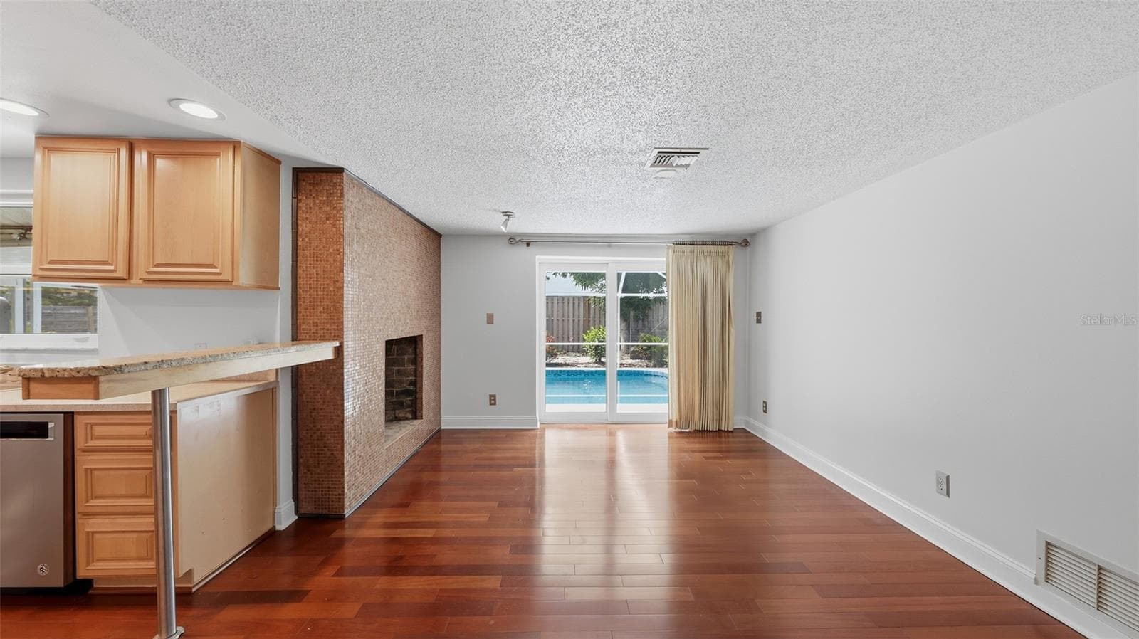 Single Family Residence at 2220 DOUD ST, SARASOTA, photo 14 of 55