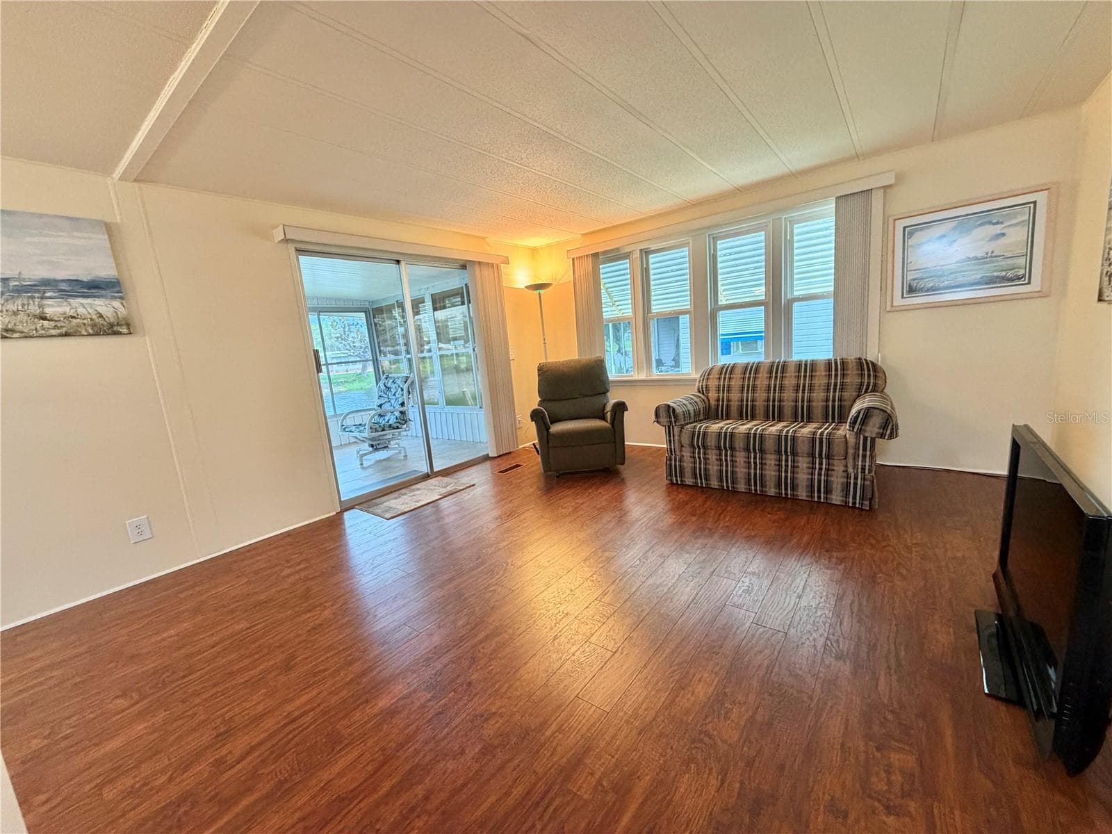 Mobile Home at 119 AUDUBON DR, LEESBURG, photo 14 of 58