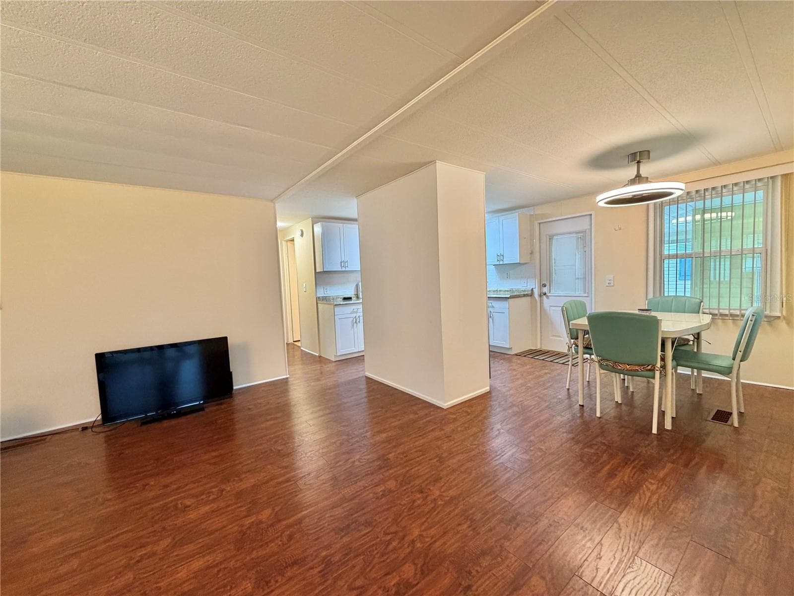 Mobile Home at 119 AUDUBON DR, LEESBURG, photo 13 of 58